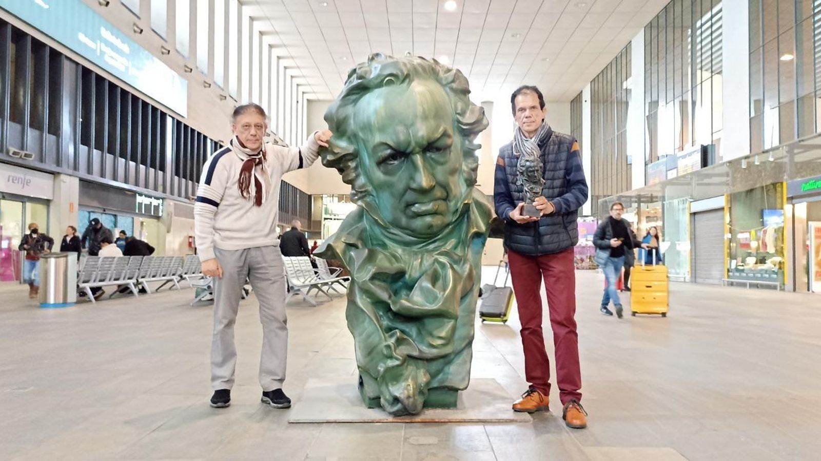 Los Hermanos Lagares con su Goya en Sevilla