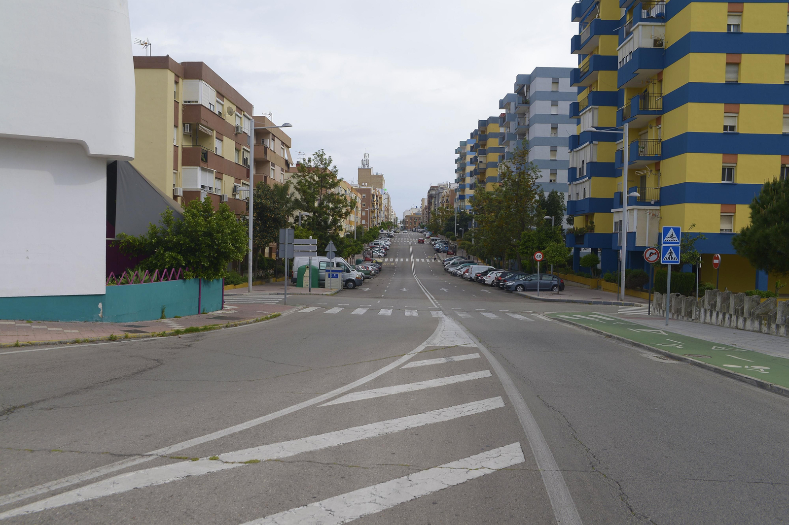 Fotos de las calles de Algeciras ern pleno confinamiento
