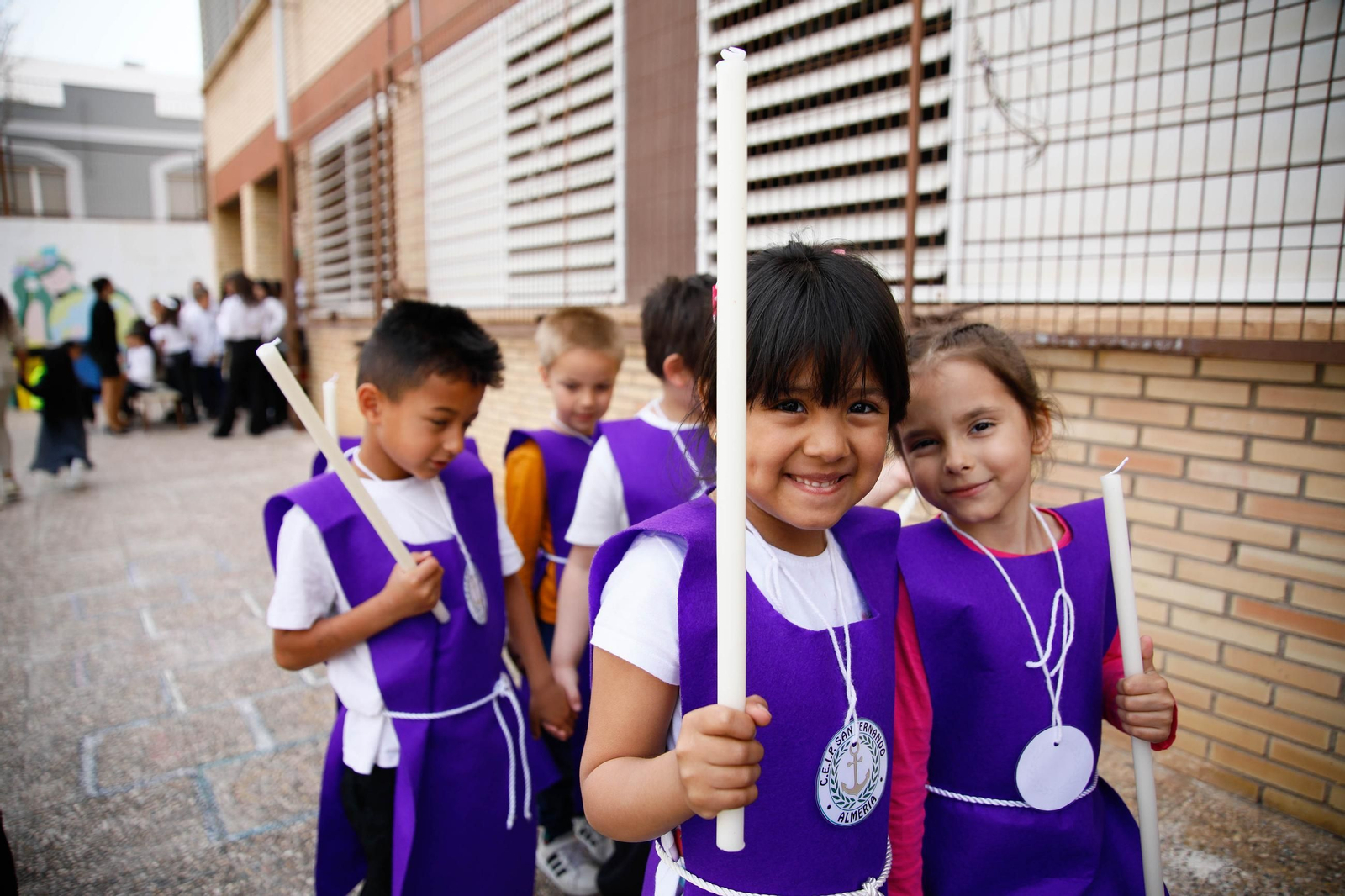 Las imágenes del CEIP San Fernando de El Zapillo de la ciudad de Almería en procesión en el viernes de dolores