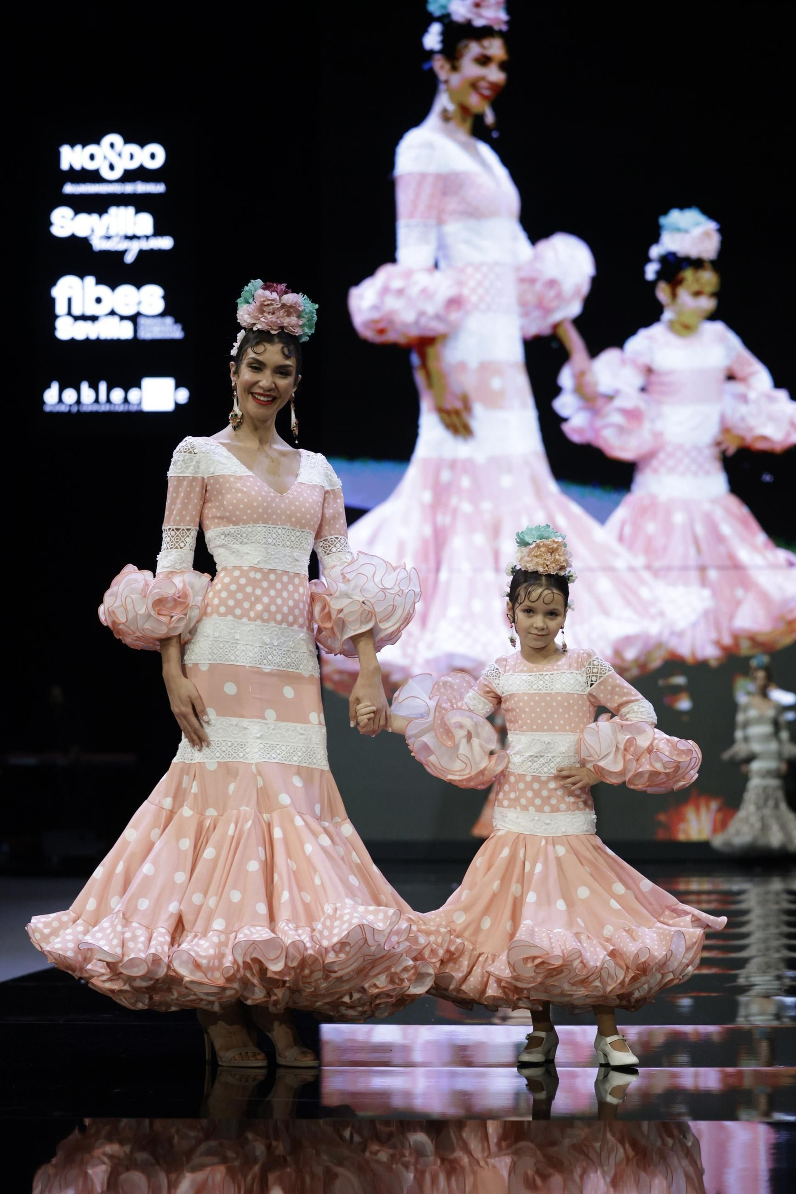 Desfile de Sara de Benítez en SIMOF 2025, todas las fotos