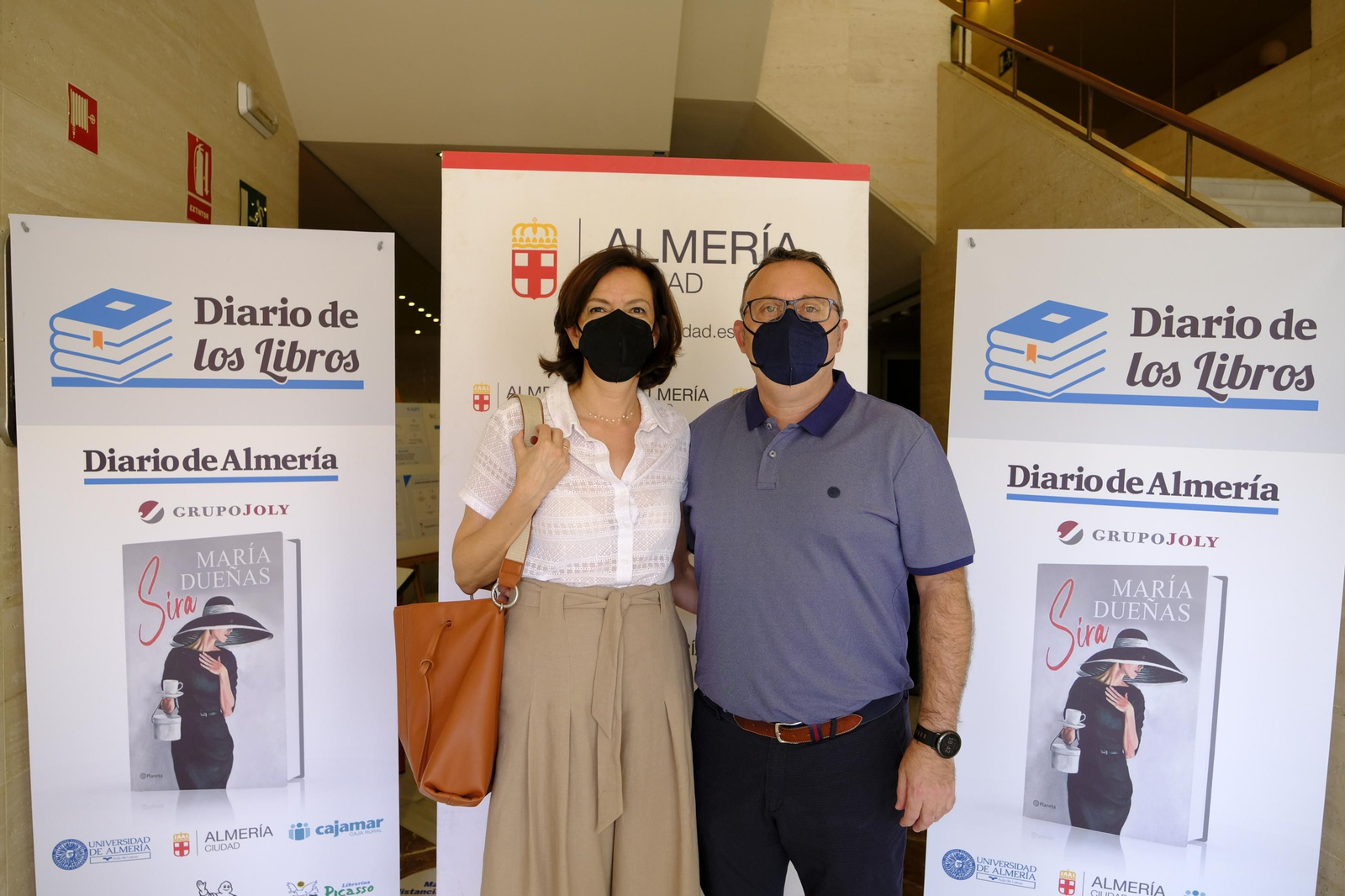 Fotogalería del Diario de los Libros, con María Dueñas. Almería