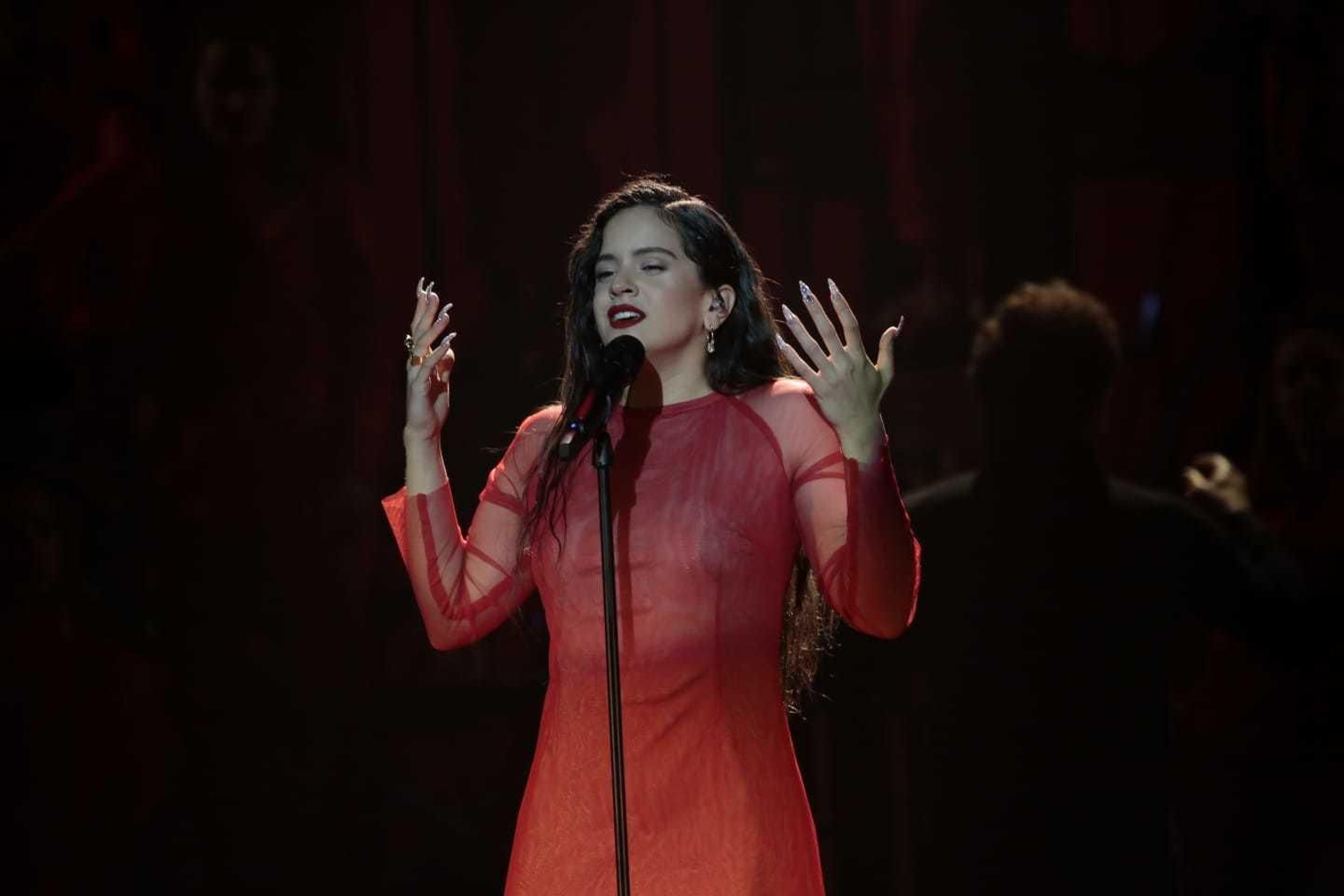 Actuación de Rosalía en la gala de los Goya