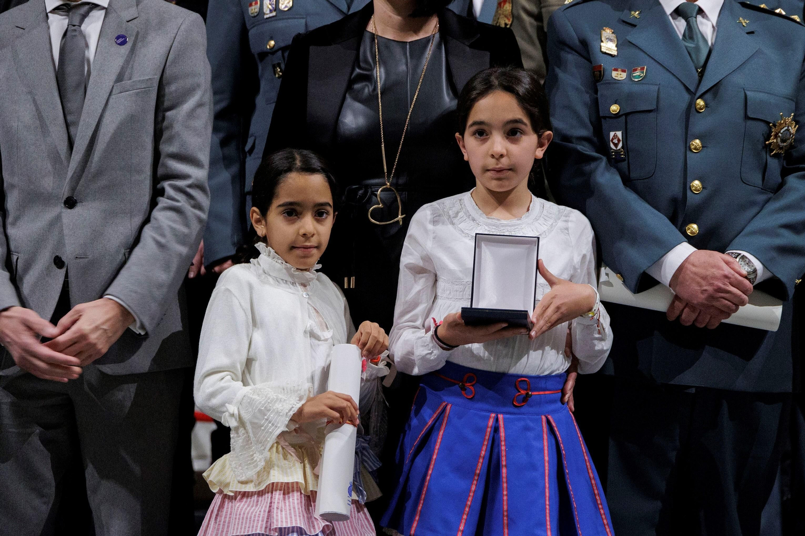 Las imágenes de la entrega de condecoraciones civiles en Cádiz.