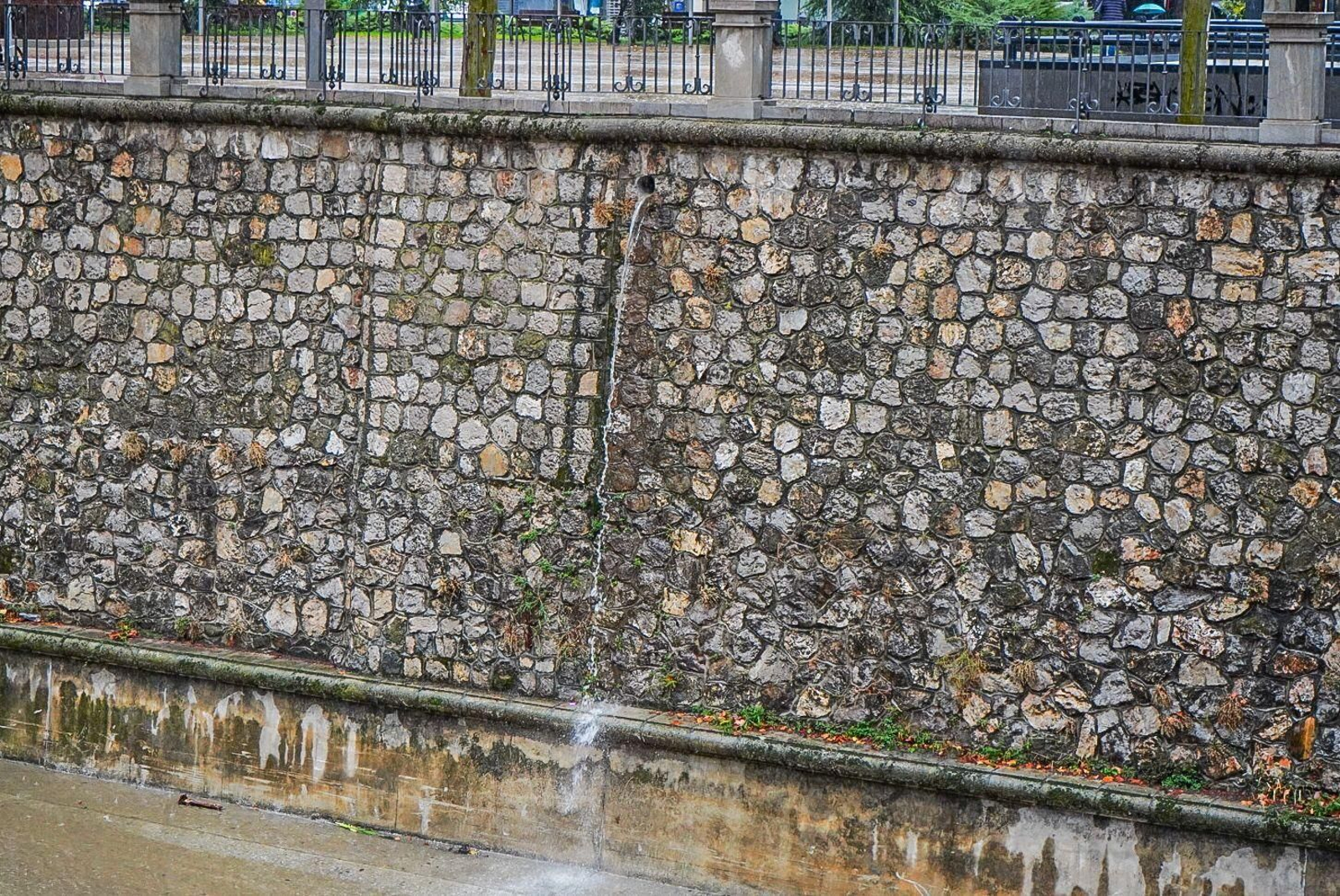 Galería | El agua toma la ciudad de Granada como consecuencia de la Dana