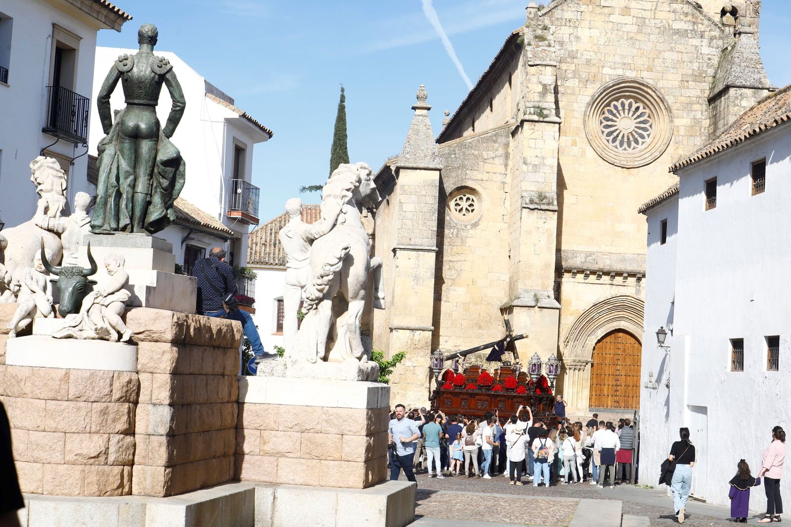 Jueves Santo en Córdoba: la procesión del Caído, en imágenes