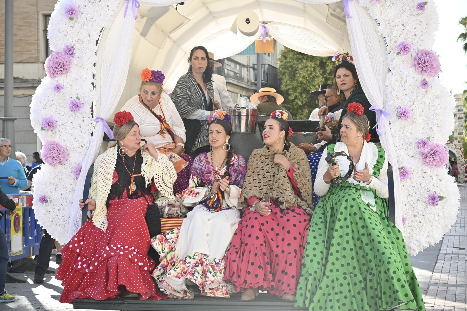 El Rocío 2024: las mejores imágenes de la salida de Emigrantes