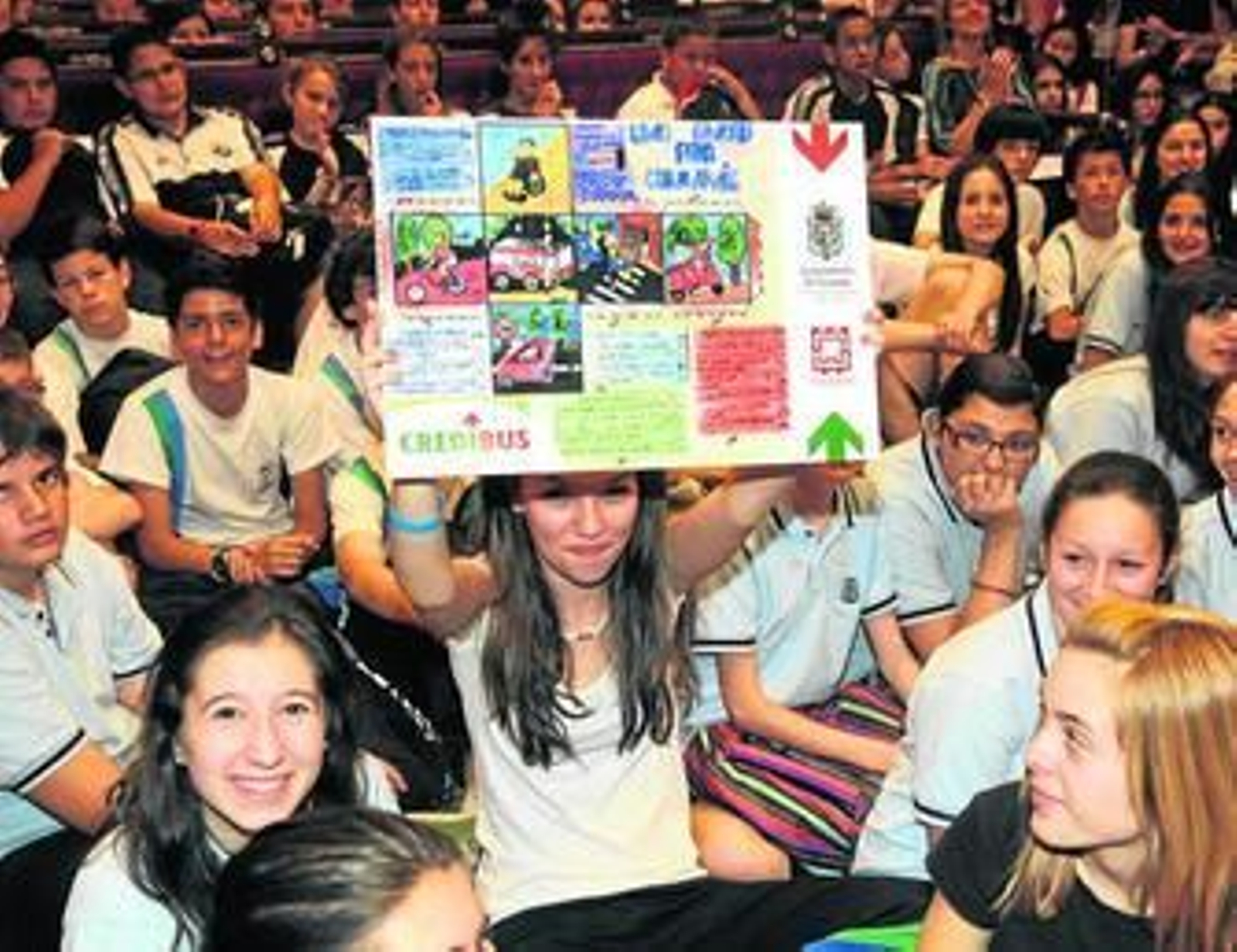 Una de las ganadoras del concurso organizado entre el Ayuntamiento, la DGT y la Rober.