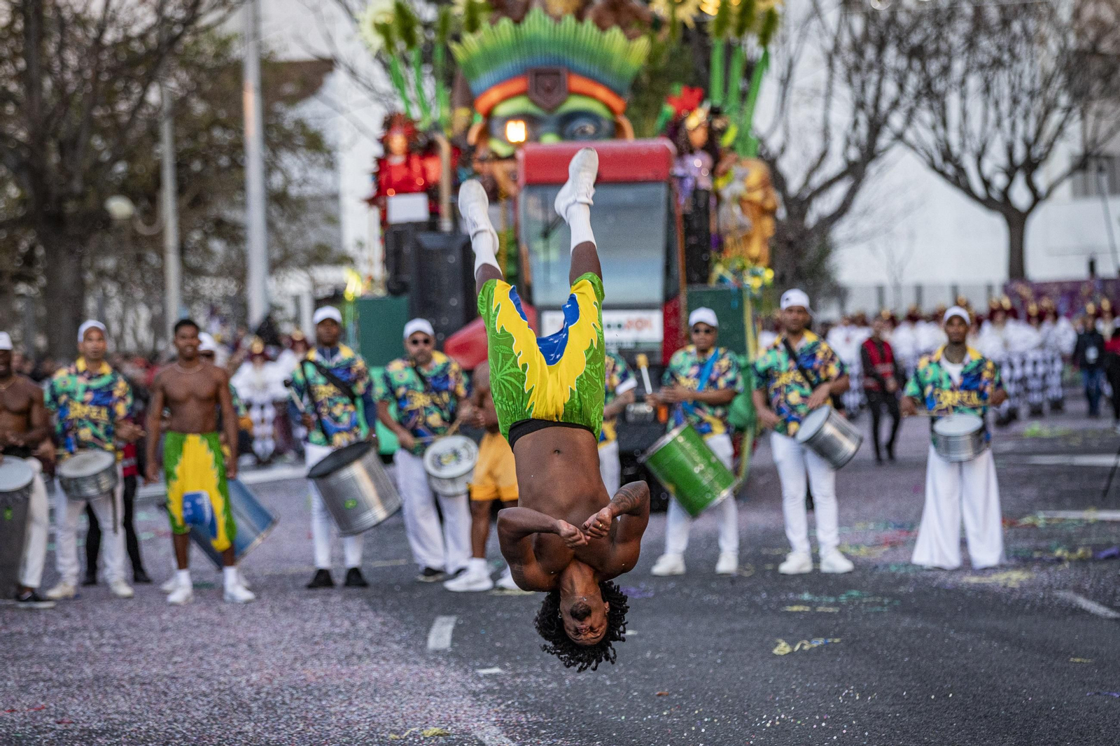 Búscate entre las mejores imágenes de la Cabalgata Magna