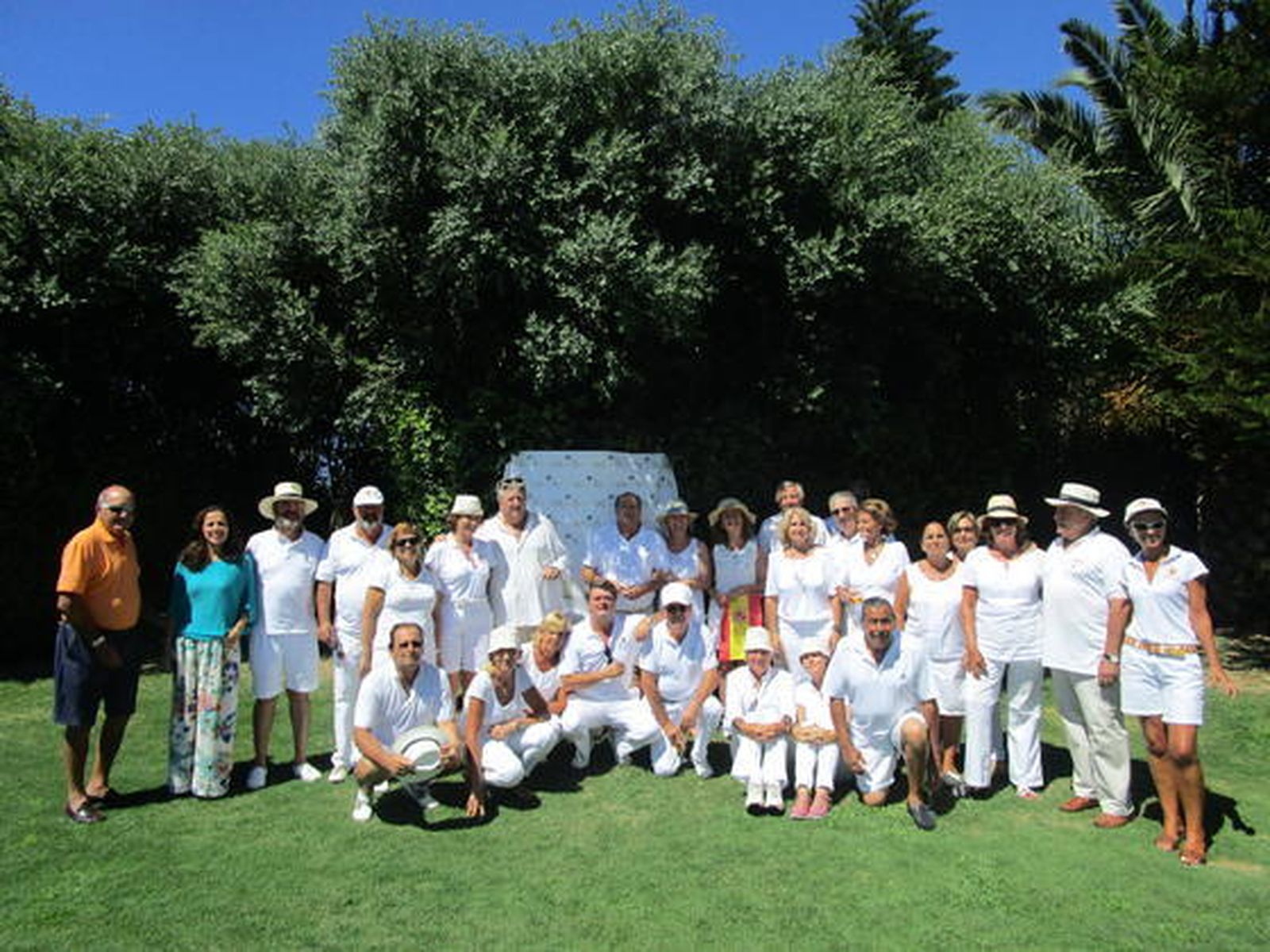 El grupo de jugadores participantes en el I Torneo de Croquet M&H, celebrado en el Club de Golf de Costa Ballena, en Rota  Foto: Ignacio Casas de Ciria