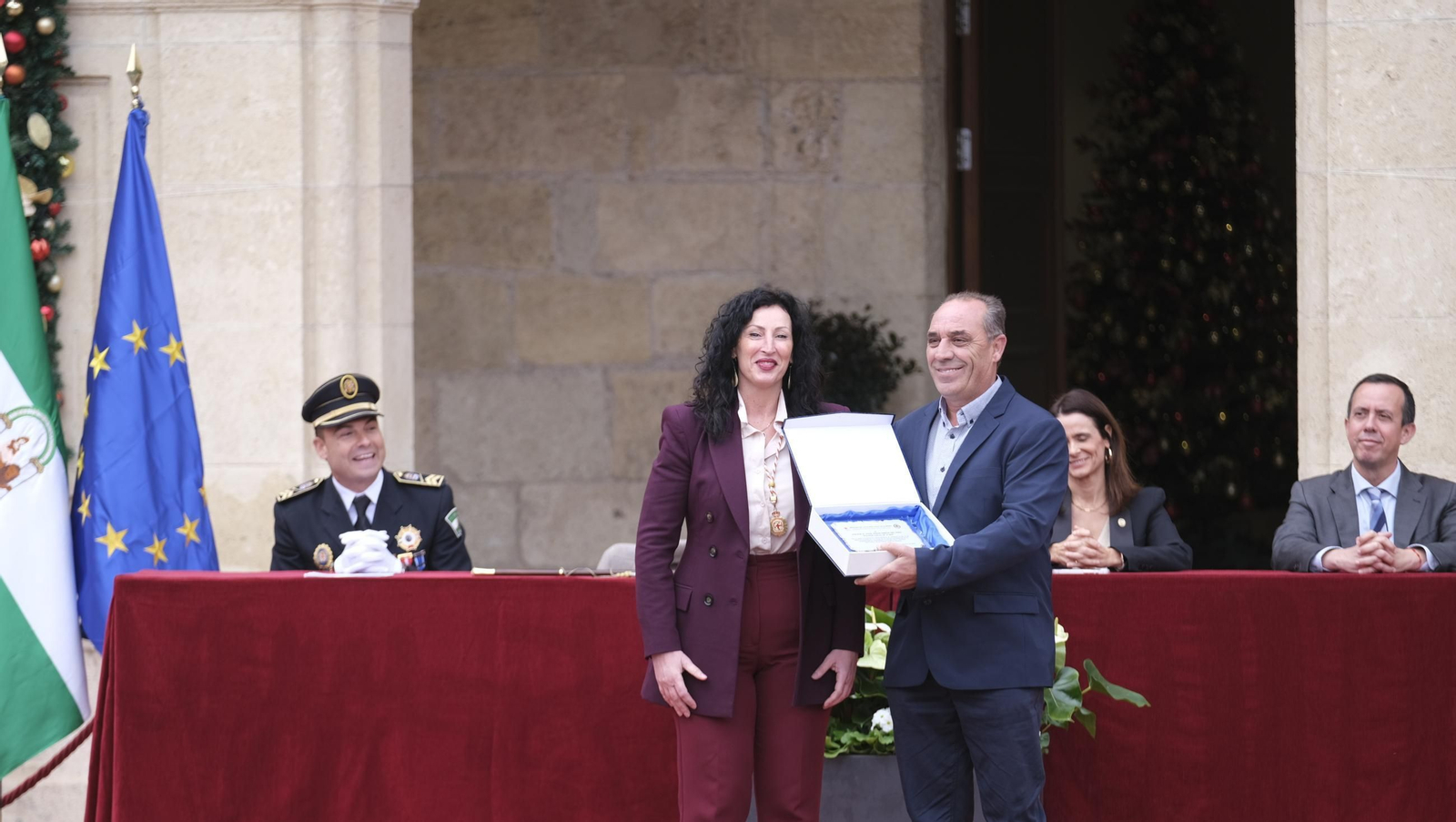 La Policía Local de Almería celebra su patrón San Esteban, en imágenes