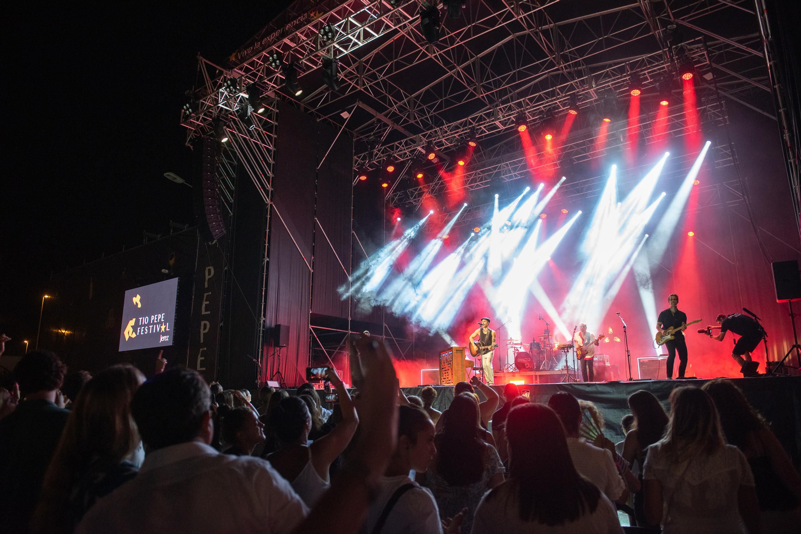 Imágenes de los conciertos de Marlon y Dvicio en Las Copas de Jerez