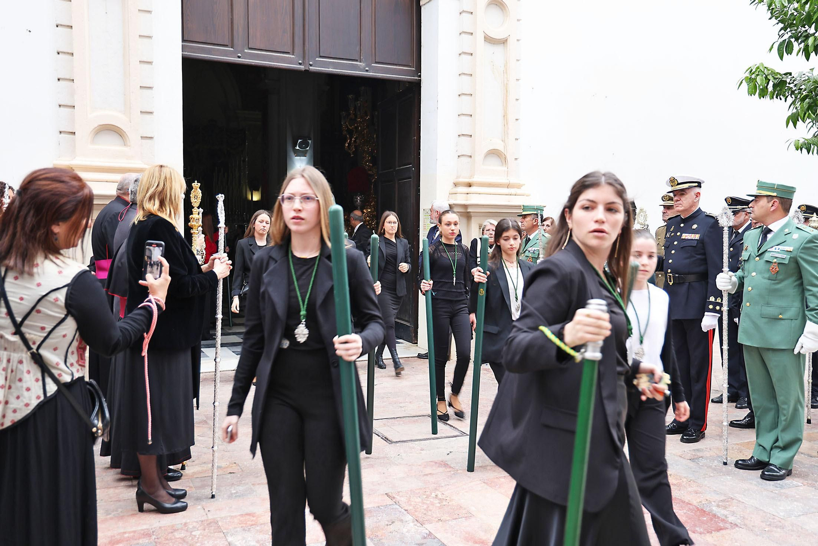 Las mejores imágenes del Sábado de Pasión en Huelva: La Legión con el Cristo de la Vera+Cruz
