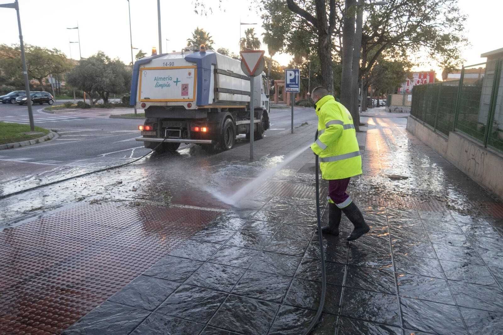 El baldeo, dentro de las tareas del dispositivo de limpieza