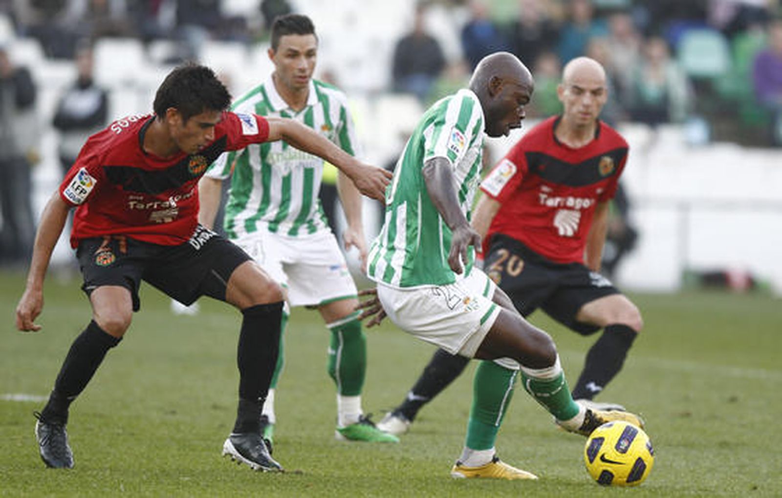 Los de Mel comienzan el año con victoria gracias a un penalti de Emana.

Foto: Pizarro