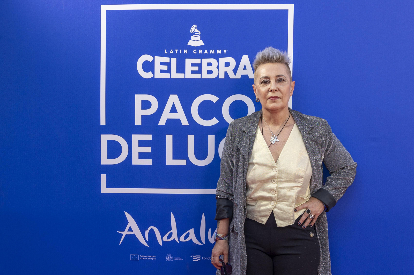 Las imágenes de la alfombra roja en el Falla con el homenaje de los Latin Grammy a Paco de Lucía