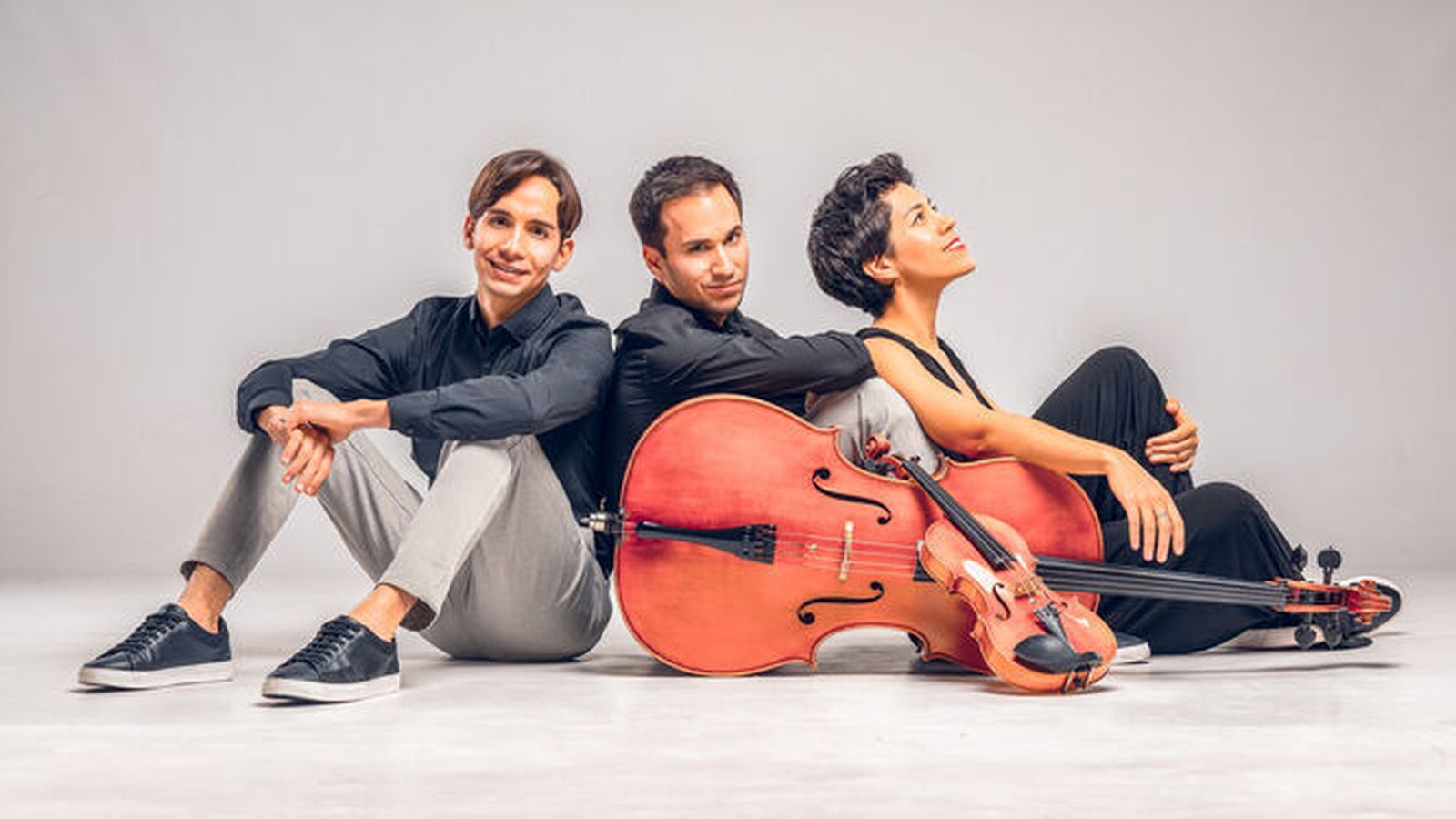 El Trío Albéniz ofrece el concierto de cámara 'El resurgir del Ave Fénix'.