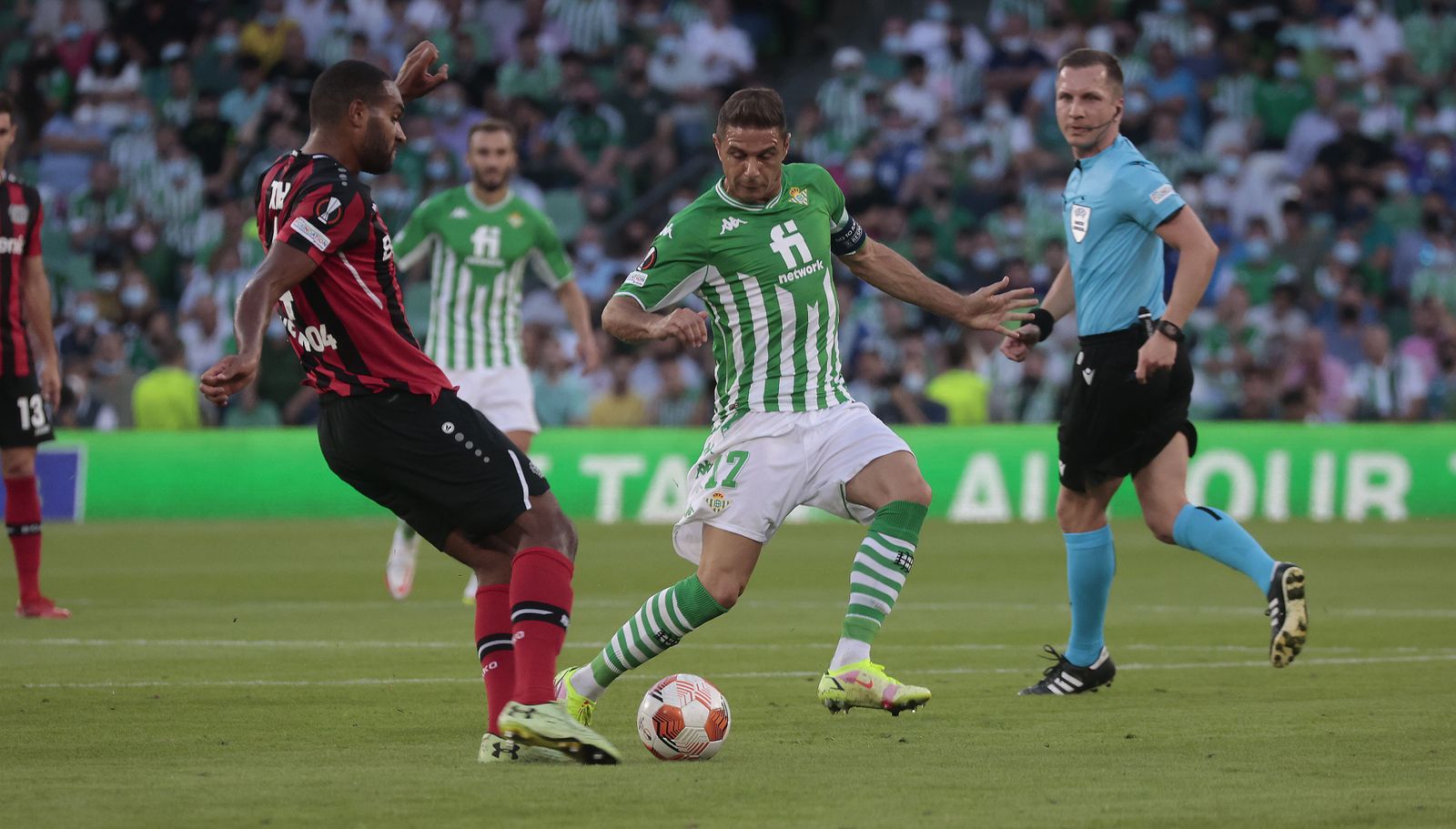 Las imágenes del Betis contra el Bayern Leverkusen