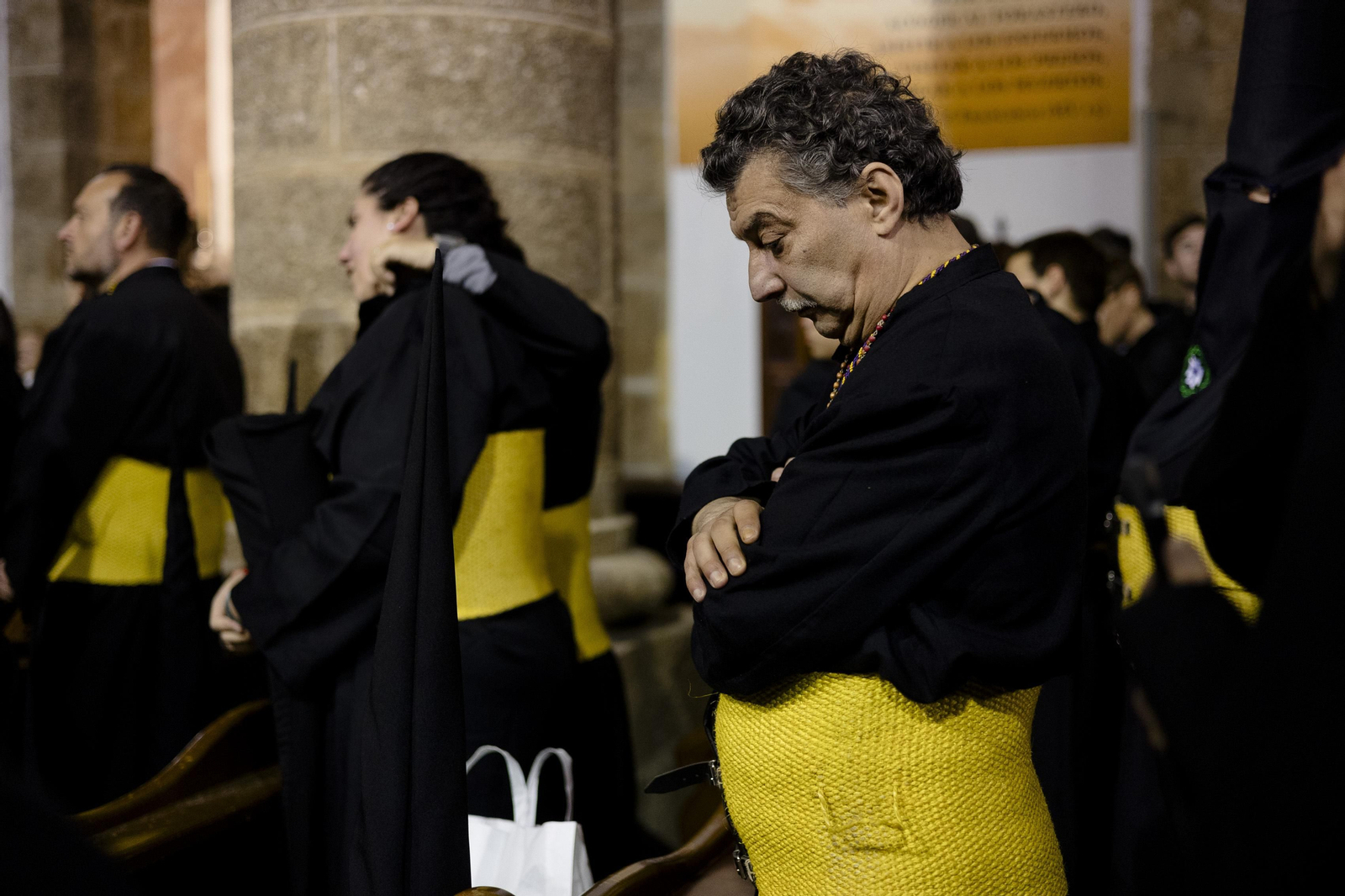 Las imágenes de la cofradía de Sanidad este Martes Santo en la Semana Santa de Cádiz de 2024