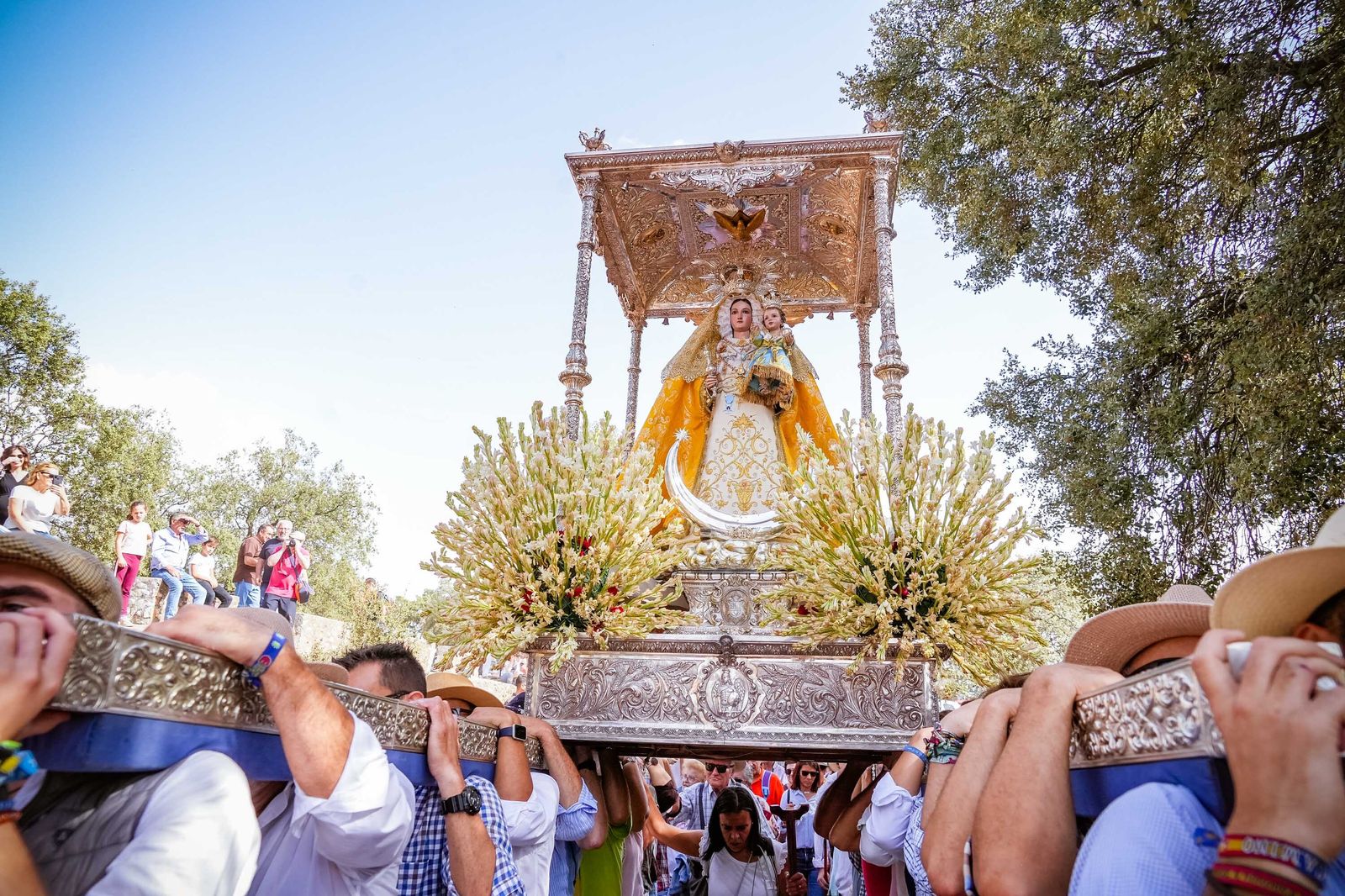 Las mejores imágenes del regreso de la Virgen de Luna a su santuario