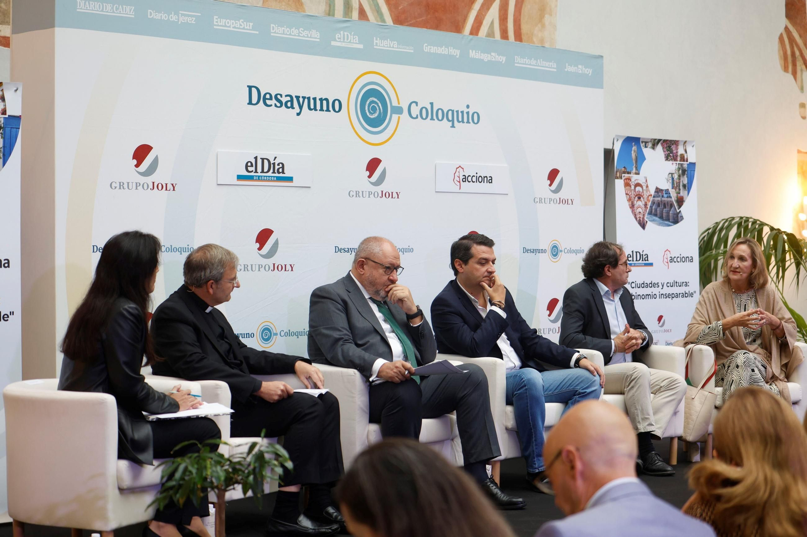 El desayuno coloquio sobre ciudades y cultura de 'El Día de Córdoba' y Acciona, en imágenes