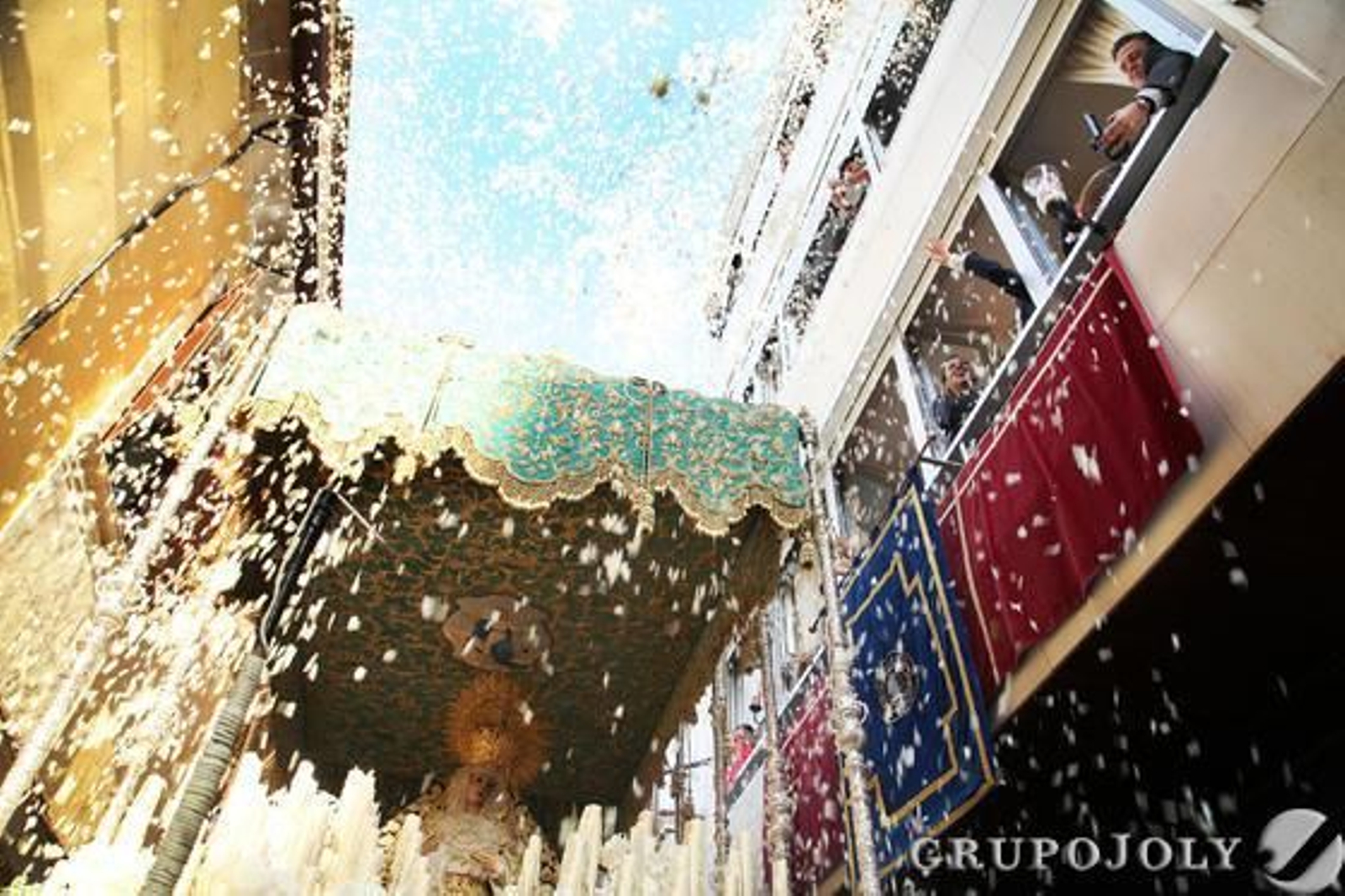 Foto: Pascual · Lobo· Aranda · Garcia y M. A. Gonzalez