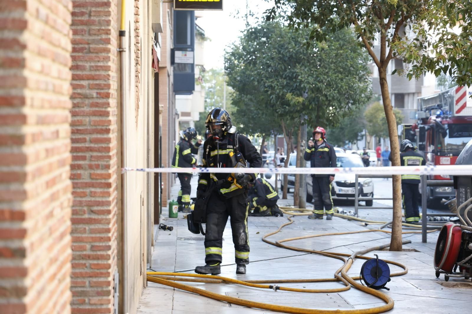 Bomberos de Jaén en el lugar.