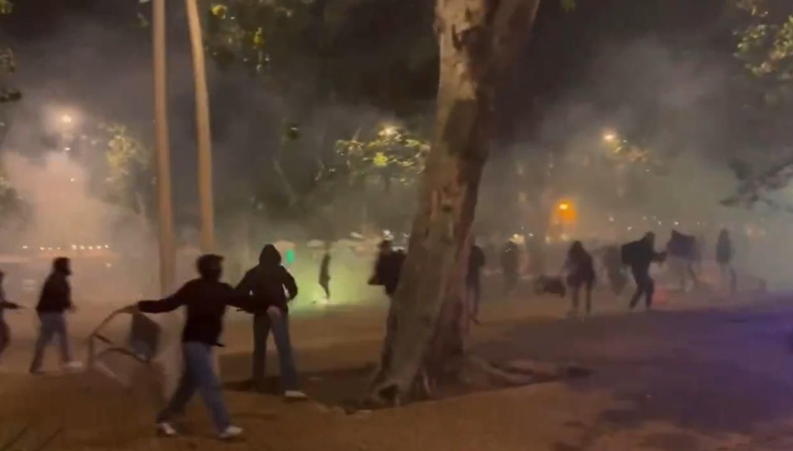 Ultras de la Fiorentina provocan incidentes en la Alameda