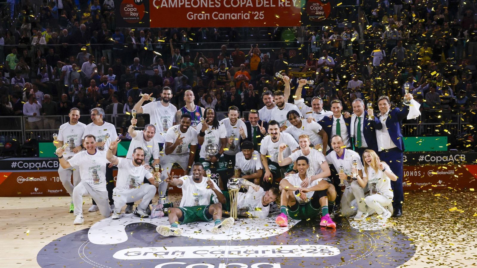 El Unicaja, campeón de Copa: Todas las imágenes del partido, la fiesta y la llegada a Málaga