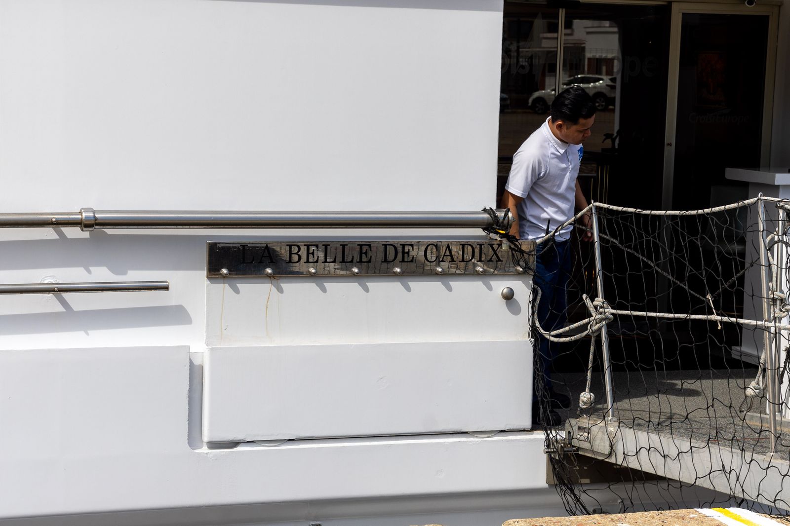 Las impresionantes imágenes del buque La Belle de Cadix en el Puerto de Huelva