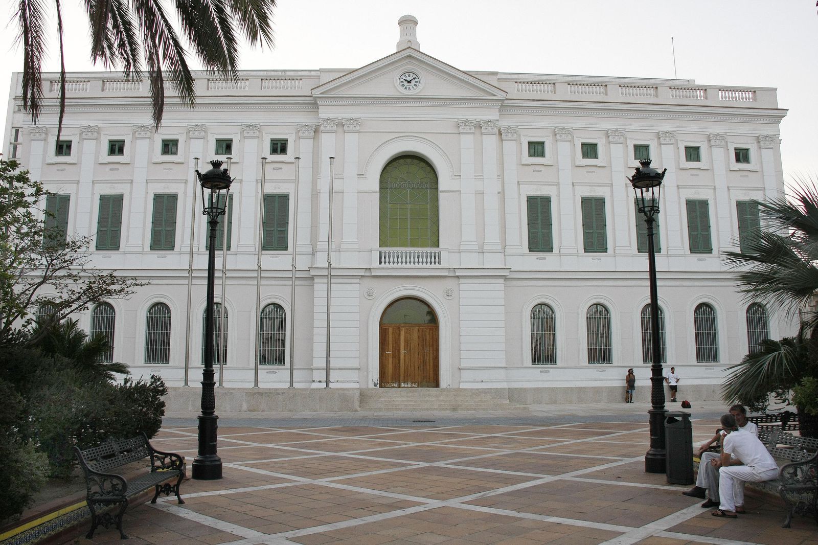 Durante la mañana habrá una nevada artificial y por la noche se dispondrá una pantalla para retransmitir las campanadas.