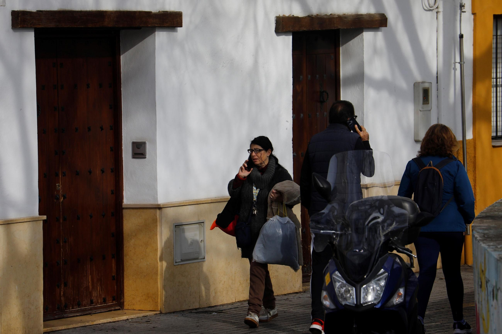 Un recorrido en imágenes por el barrio cordobés del Campo de la Verdad un día de invierno