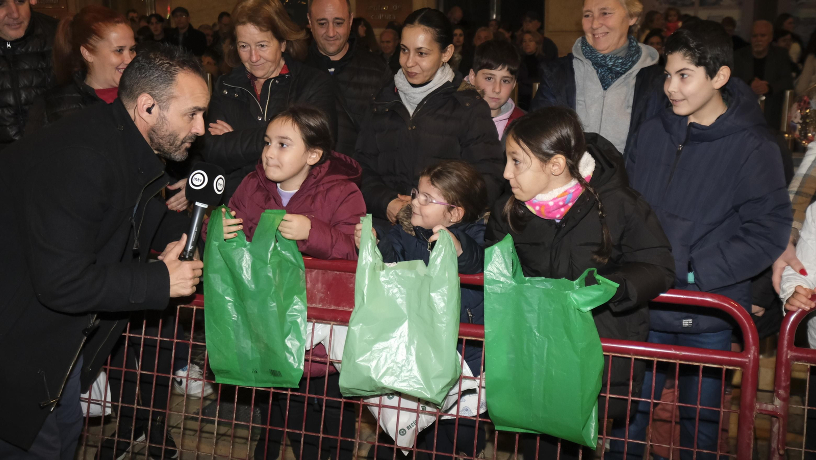 Imágenes de la Cabalgata de los Reyes Magos en Almería