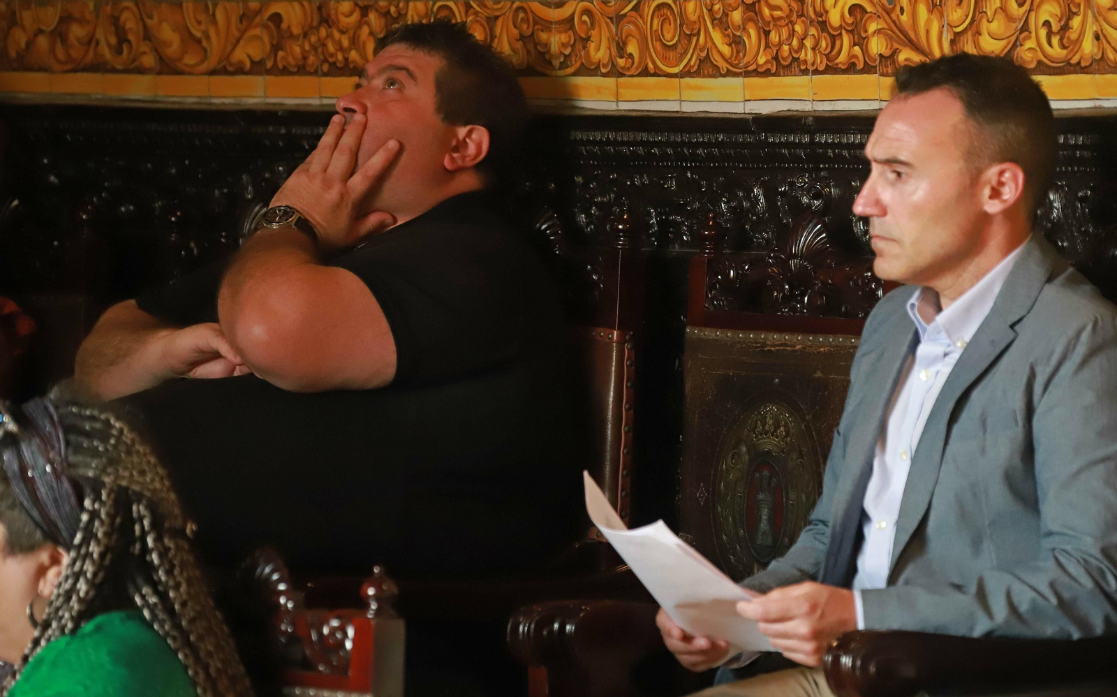 Antonio Gallardo -izquierda- y Jorge Domínguez, en el Pleno del pasado mes de julio. Antonio Gallardo -izquierda- y Jorge Domínguez, en el Pleno del pasado mes de julio.