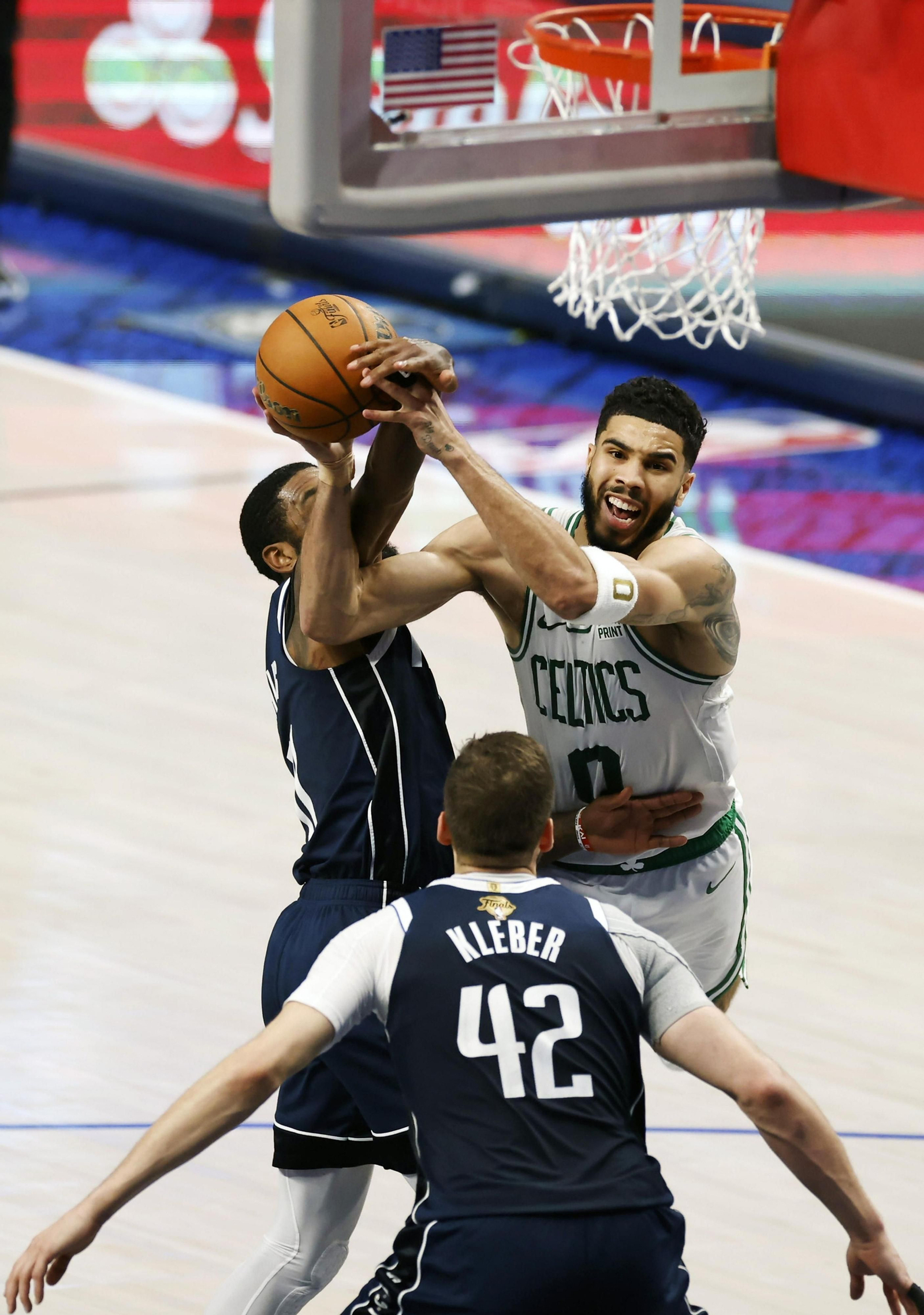 Las fotos del cuarto partido de la final de la NBA