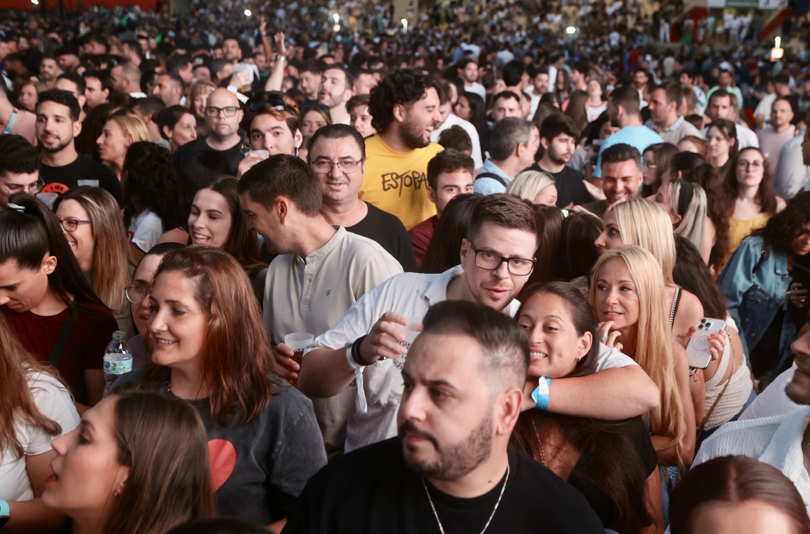 Búscate en el concierto de Estopa