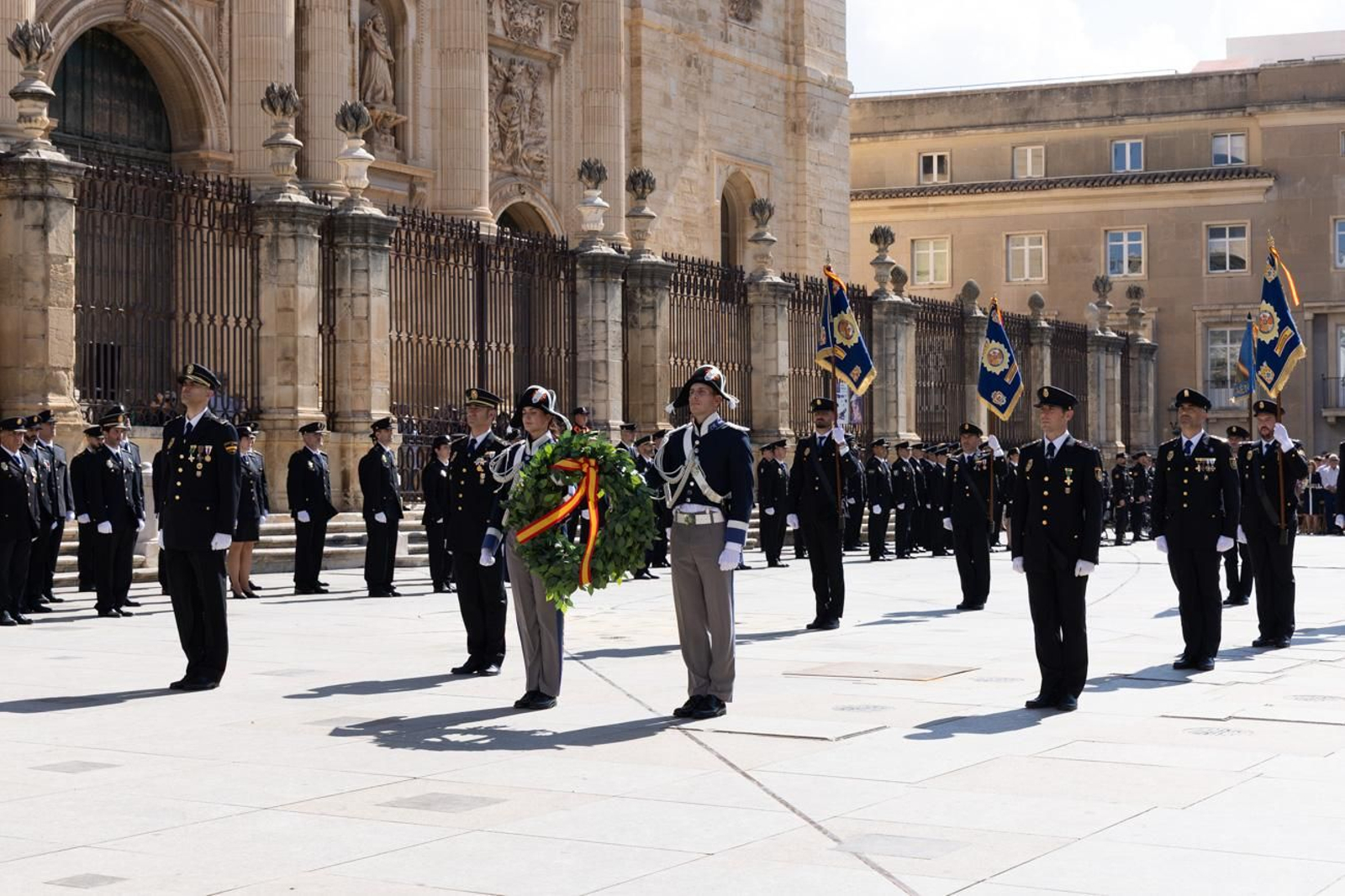 Acto por el día de la Policía Nacional, con motivo de la festividad los Santos Ángeles Custodios