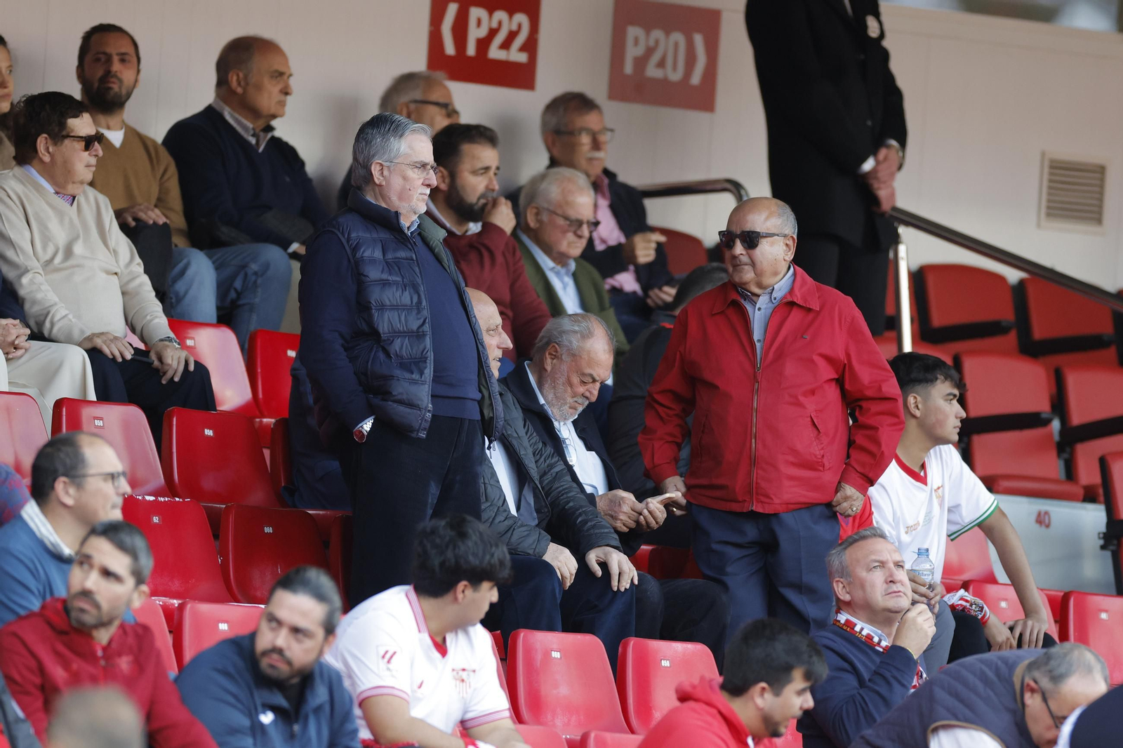 Búscate en las fotos del Sevilla FC - Alavés