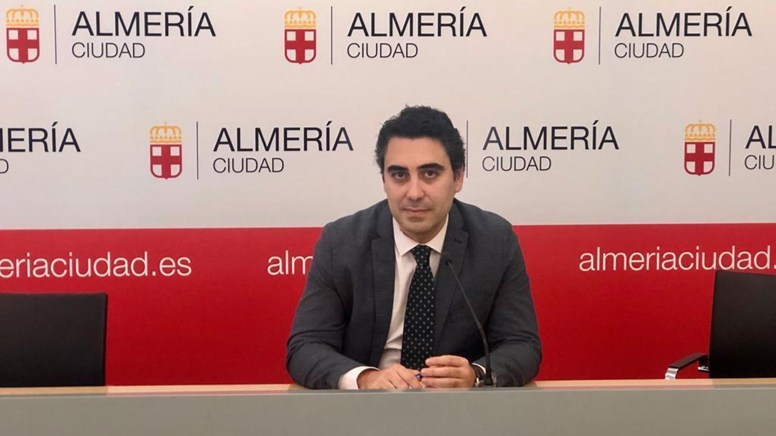 Pérez de la Blanca, en una rueda de prensa