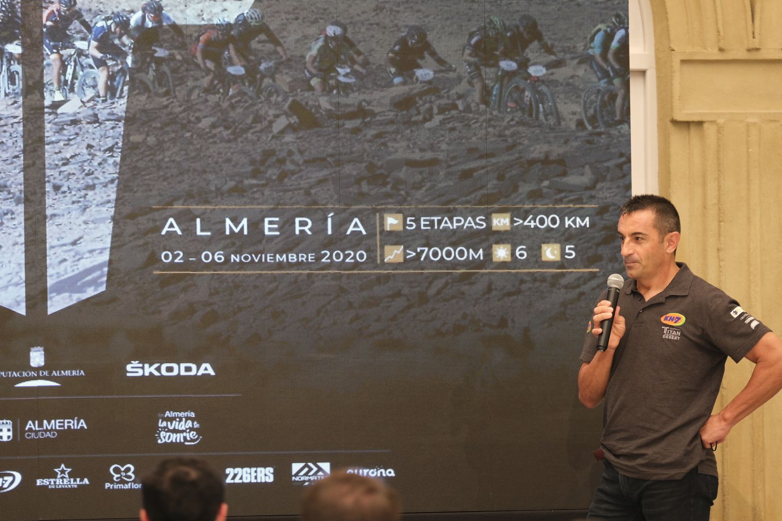 Fotogalería presentación Titan Desert Almería