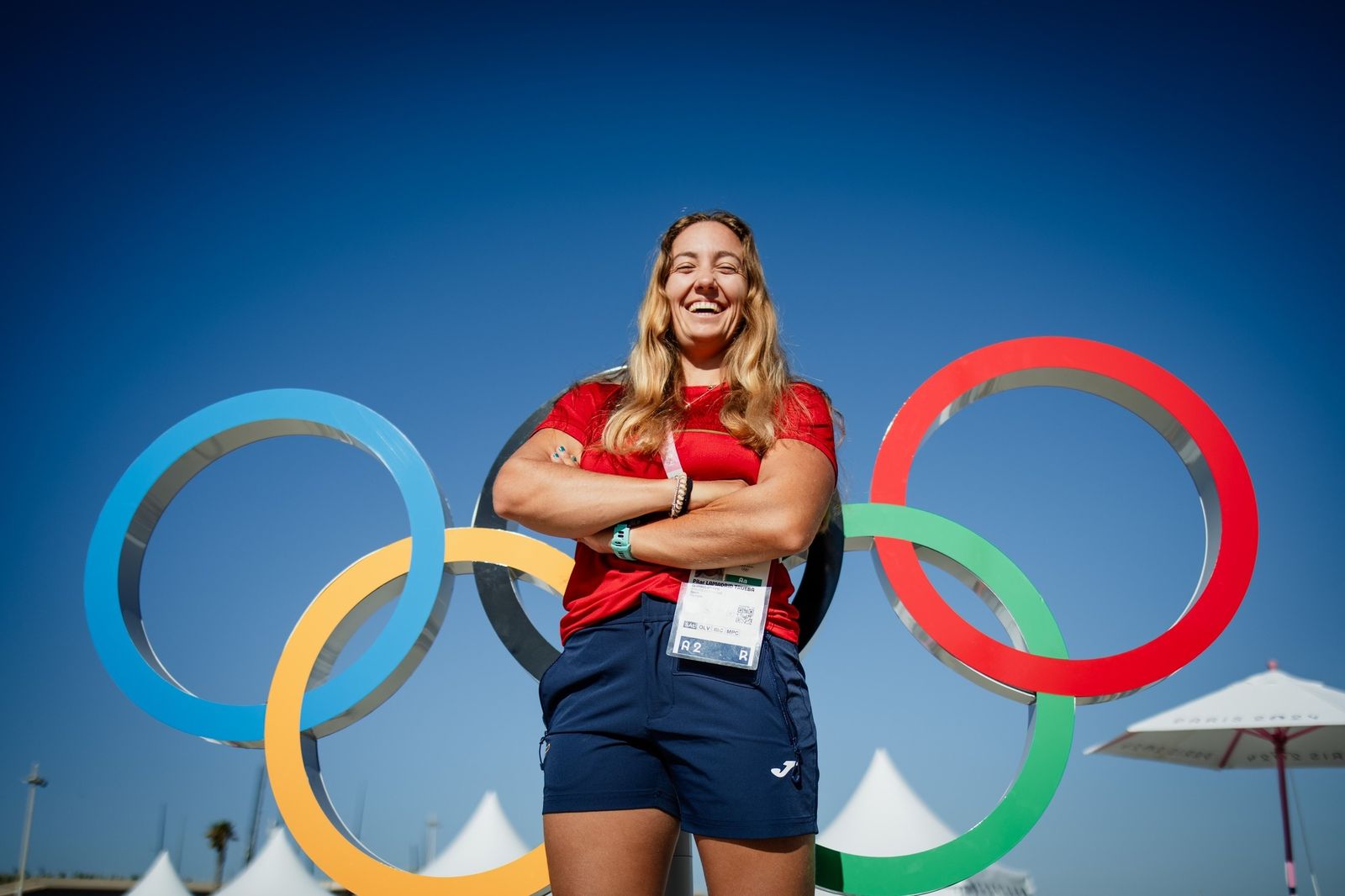 Pilar Lamadrid sonríe durante los Juegos Olímpicos París 2024.