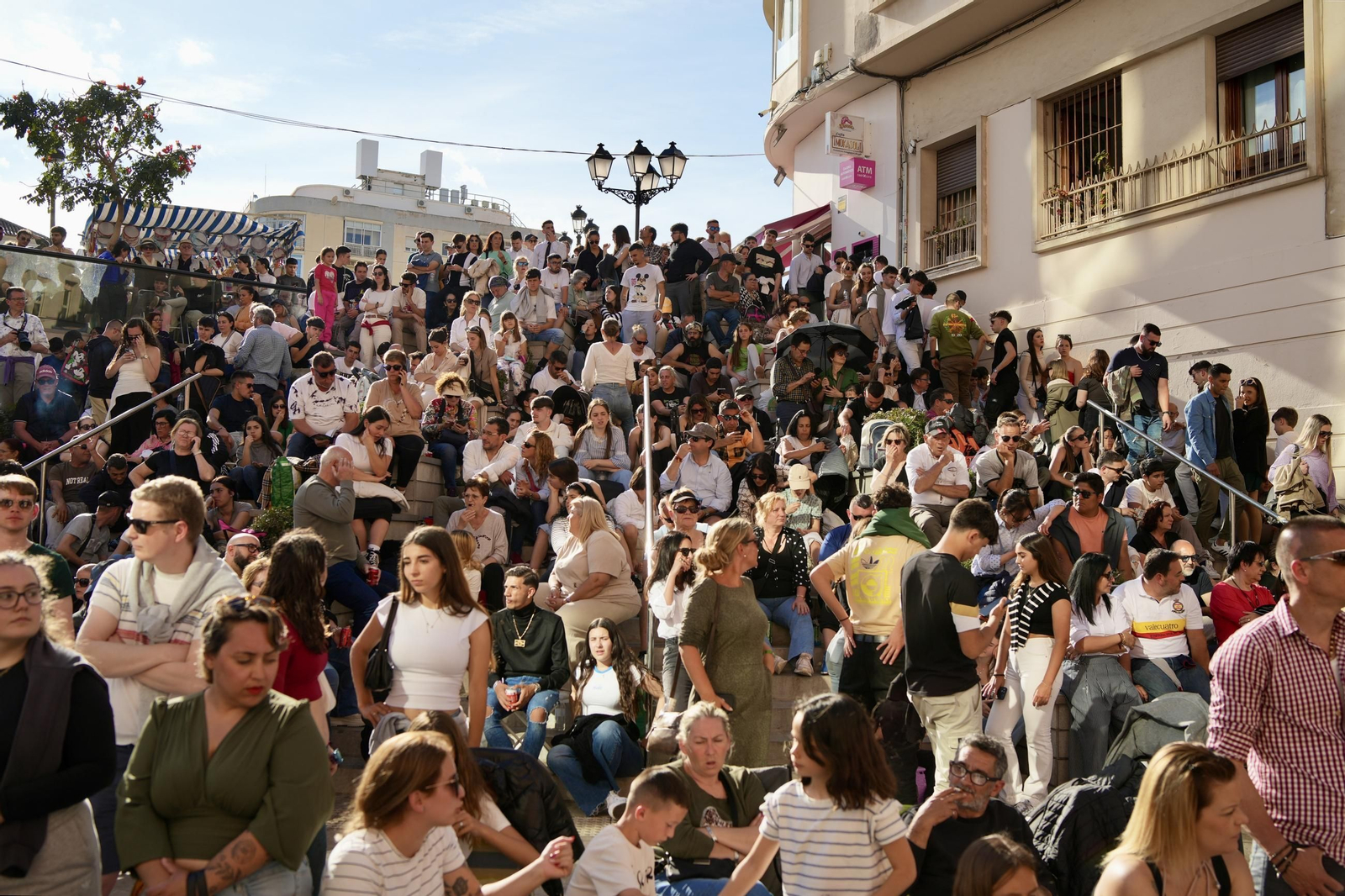 Viñeros en el Jueves Santo en Málaga, en fotos