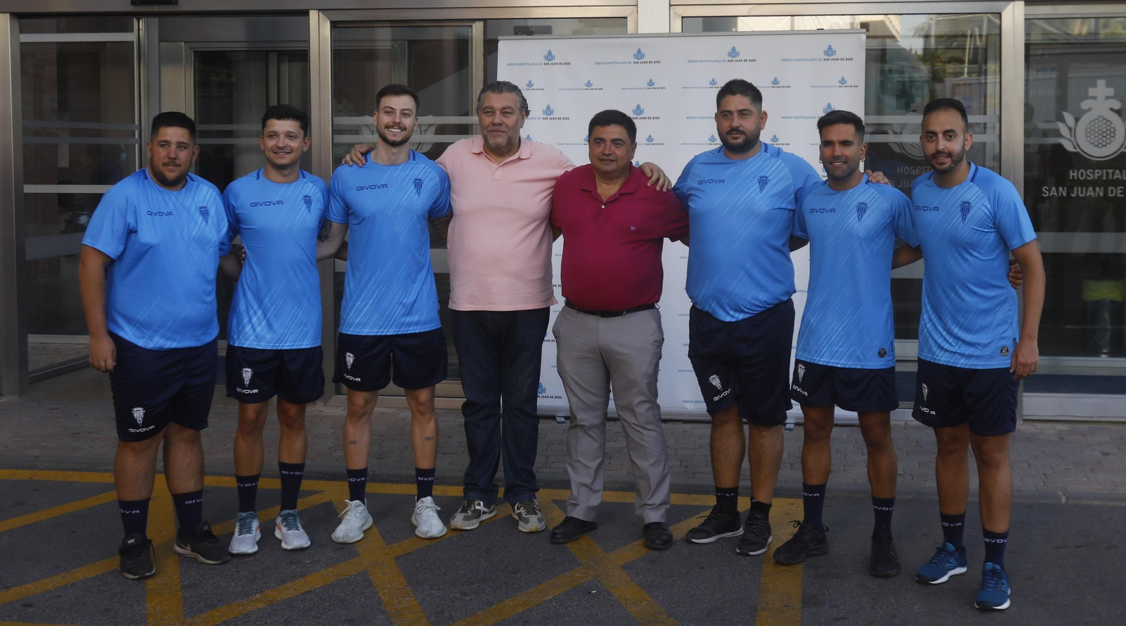 José García Román posa con Rafa García y el cuerpo técnico. José García Román posa con Rafa García y el cuerpo técnico.