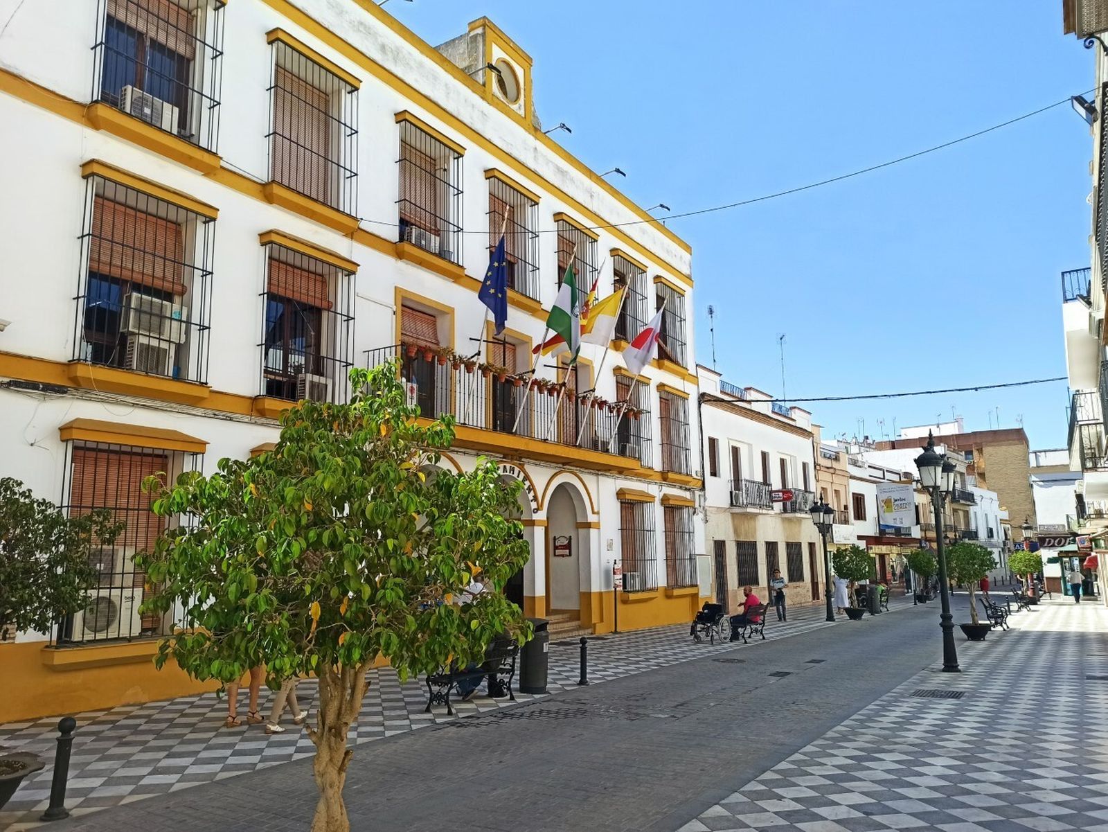 El Ayuntamiento de Coria del Río.