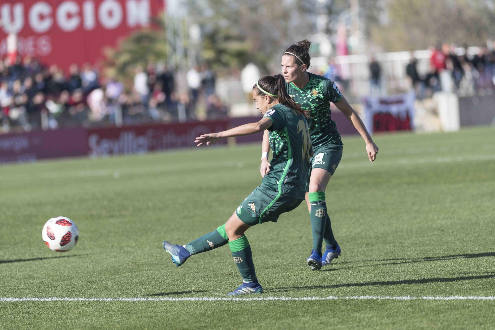 Las imágenes del derbi femenino Sevilla-Betis