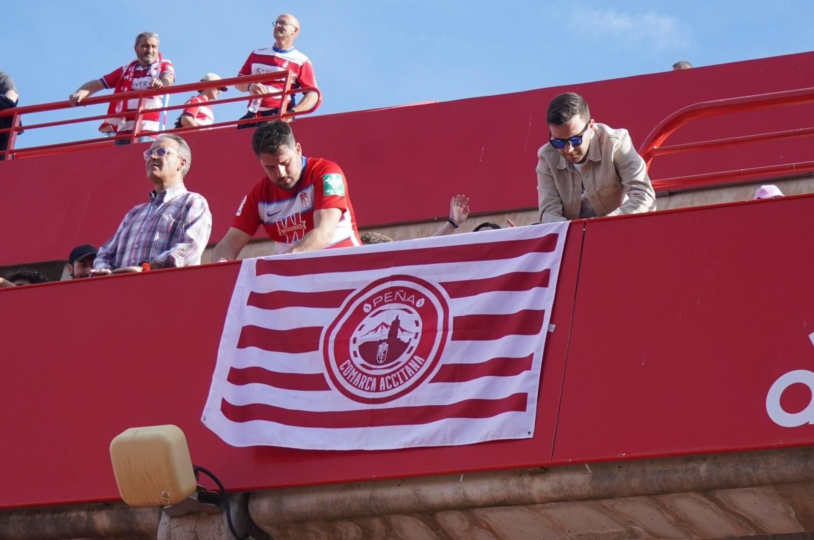Encuéntrate en la grada en el Granada CF - Real Oviedo