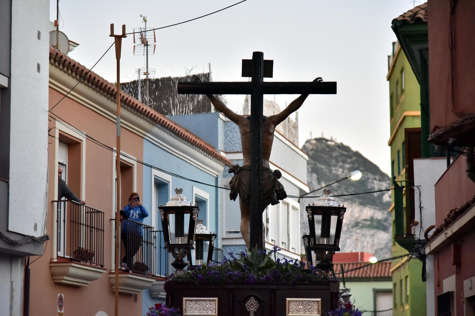 Imágenes del Lunes Santo en La Línea