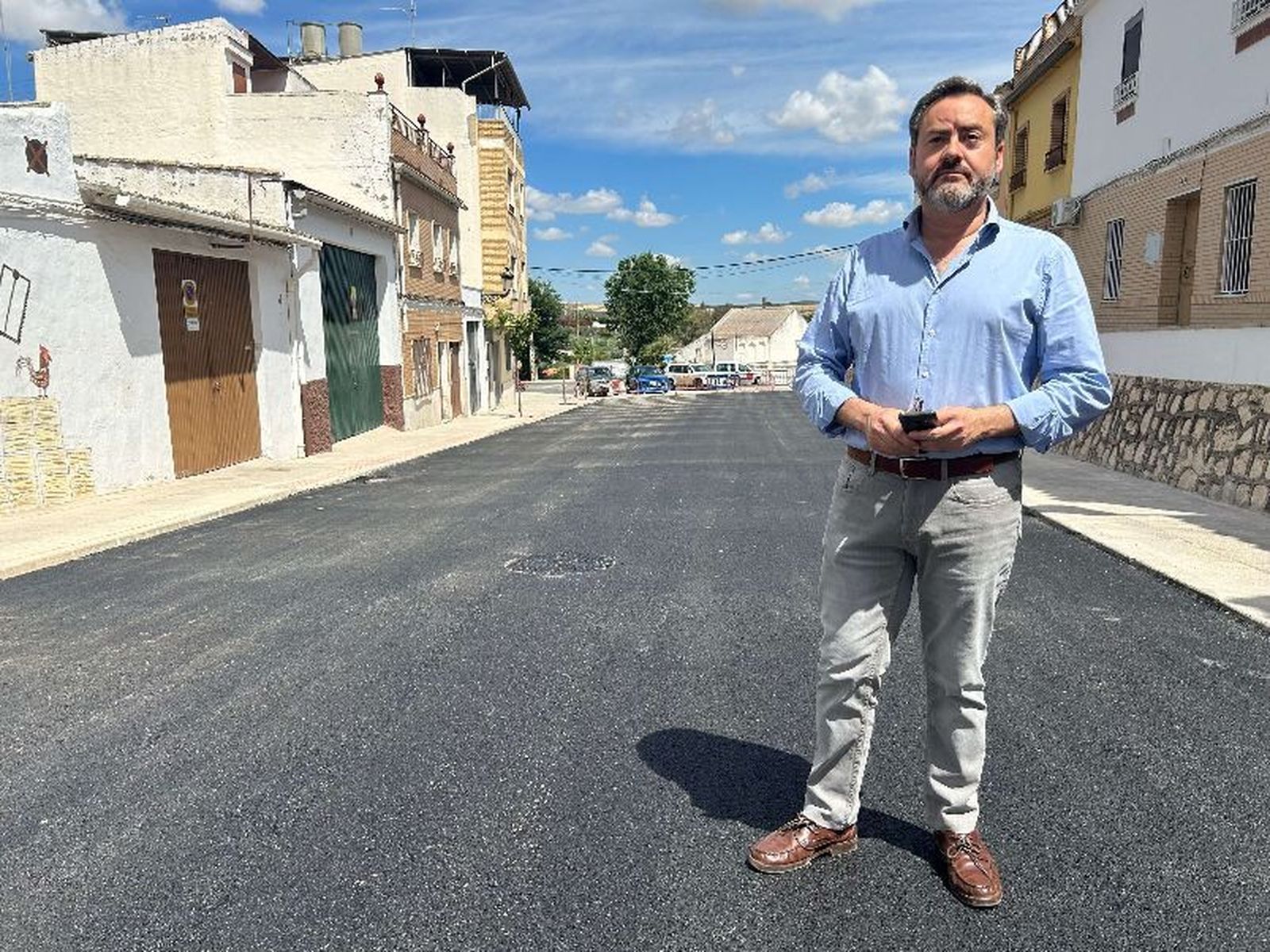 Javier Villafranca en la calle Cantarerías de Puente Genil.