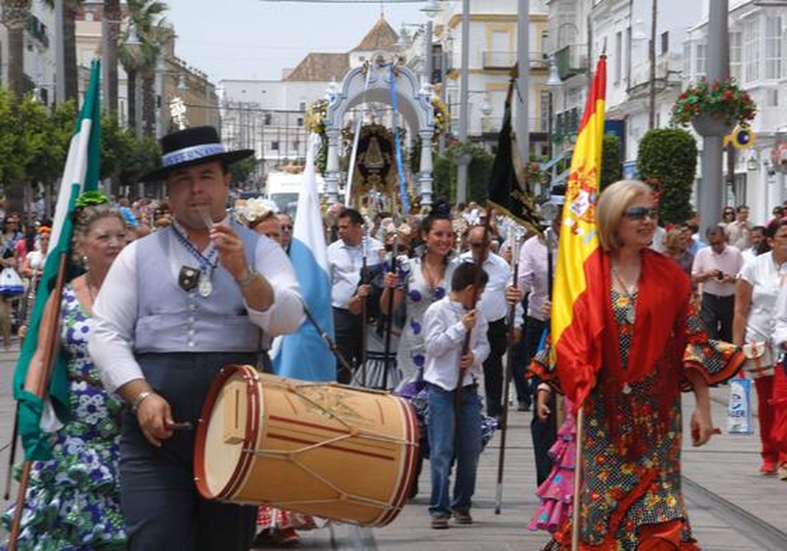 La hermandad de San Fernando comenzó su camino. /Rioja