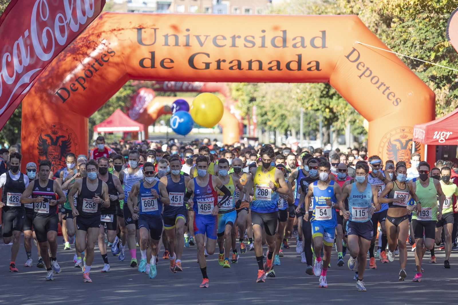 Un momento de la salida de la Carrera de la Universidad de Granada
