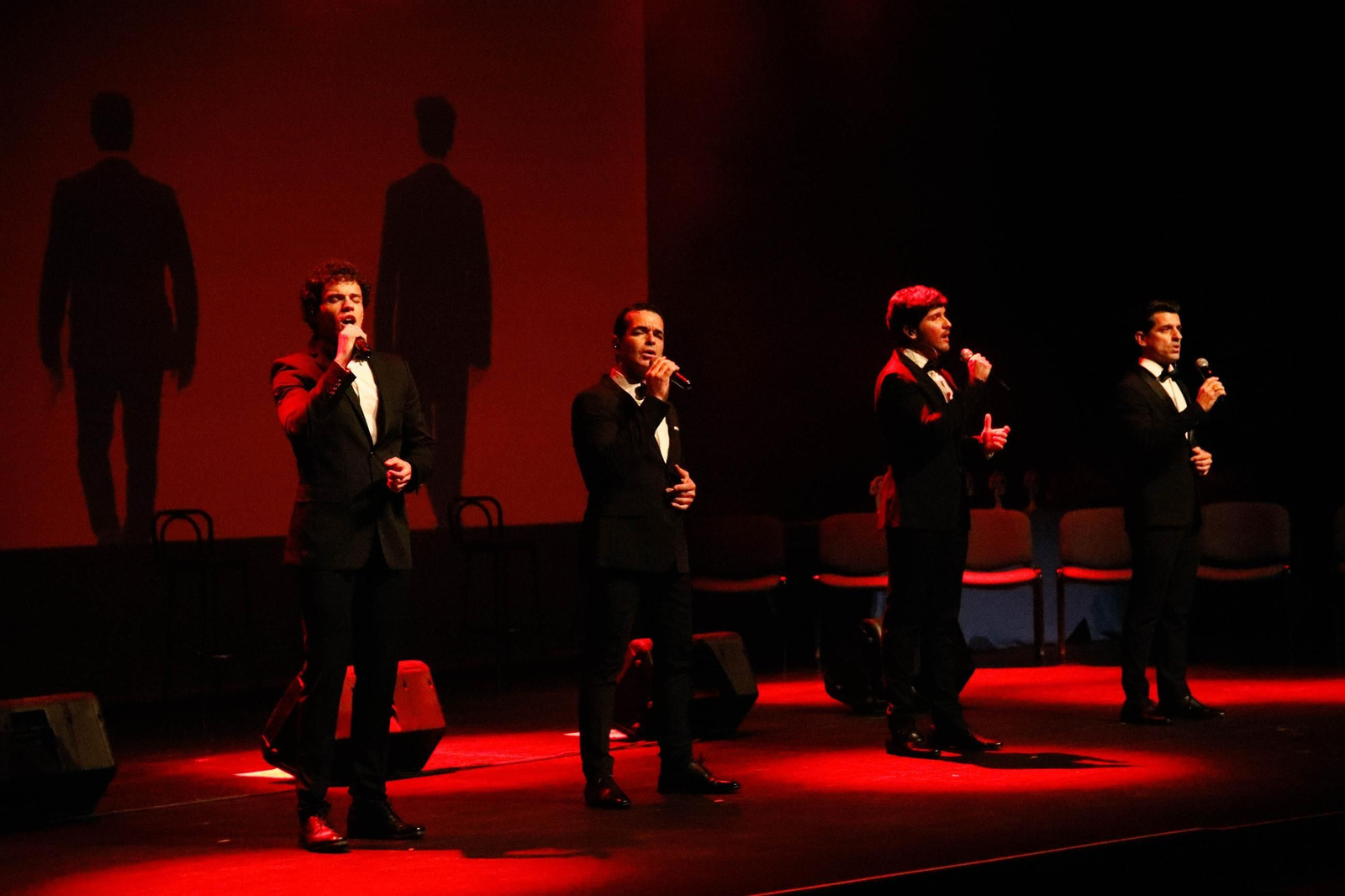 Imágenes de la Gala 17 Aniversario de Diario de Almería, en Roquetas